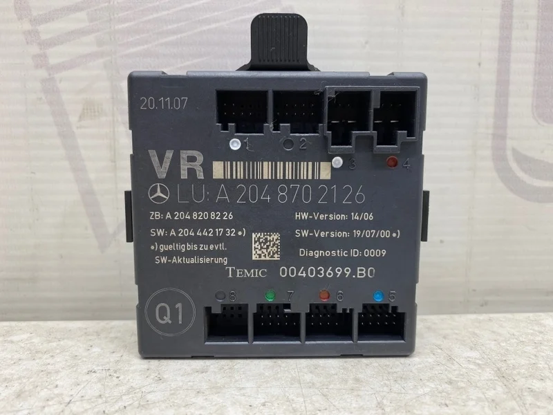 Блок управления передней правой двери Mercedes-benz 2007 W204