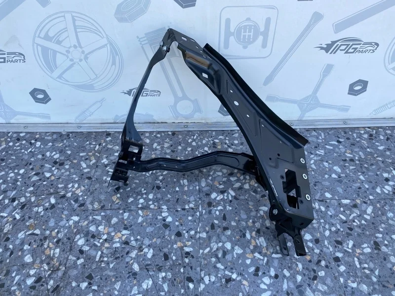 Рамка фары левая Mercedes-benz CLS C218