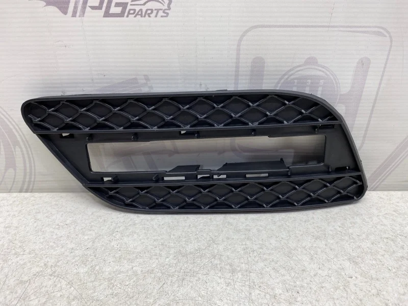 Решетка переднего бампера левая Mercedes-benz ML W166