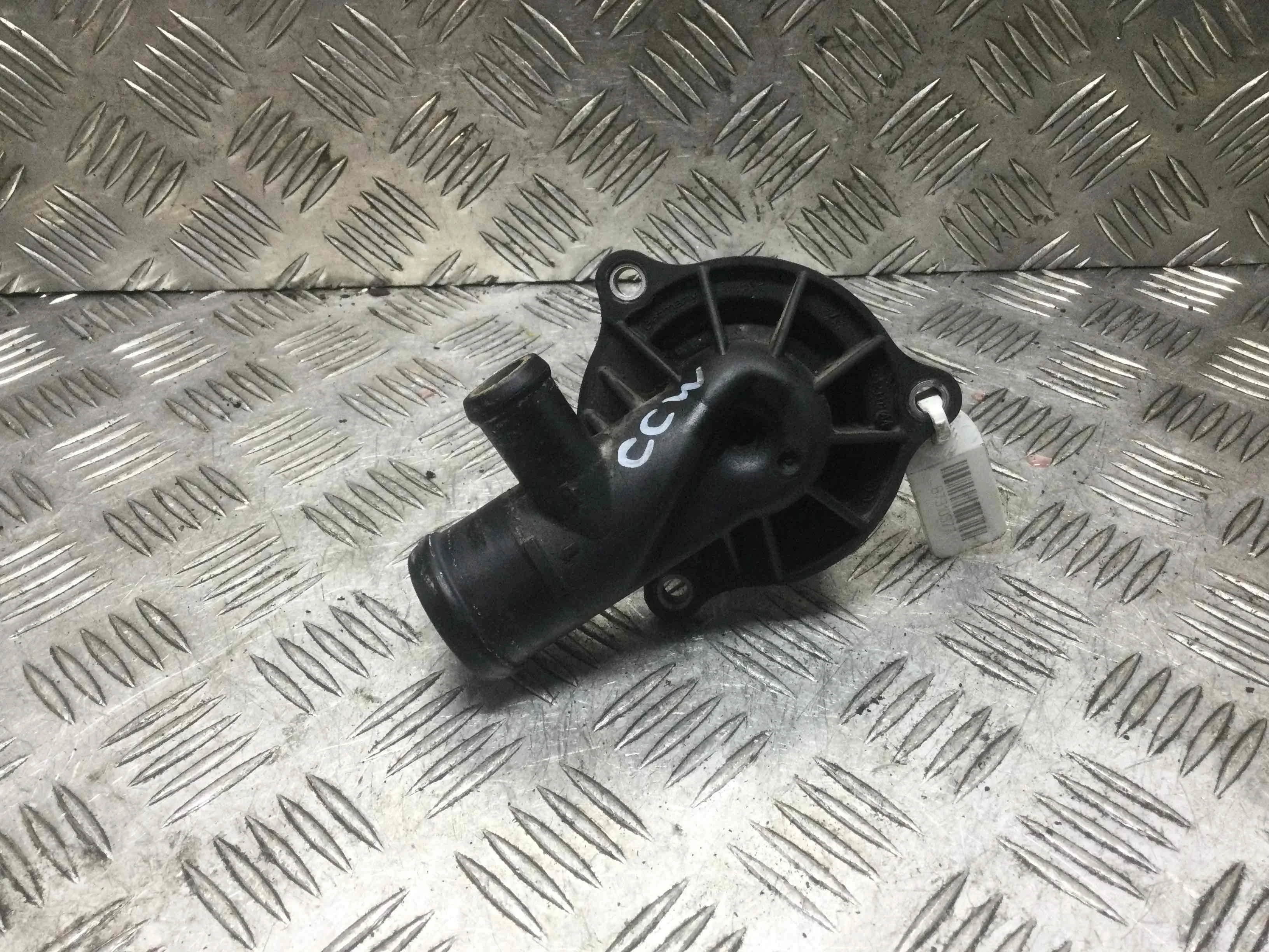 Корпус термостата Audi Q5 8R (2008-2012) дизель 3.0 TDI Механика