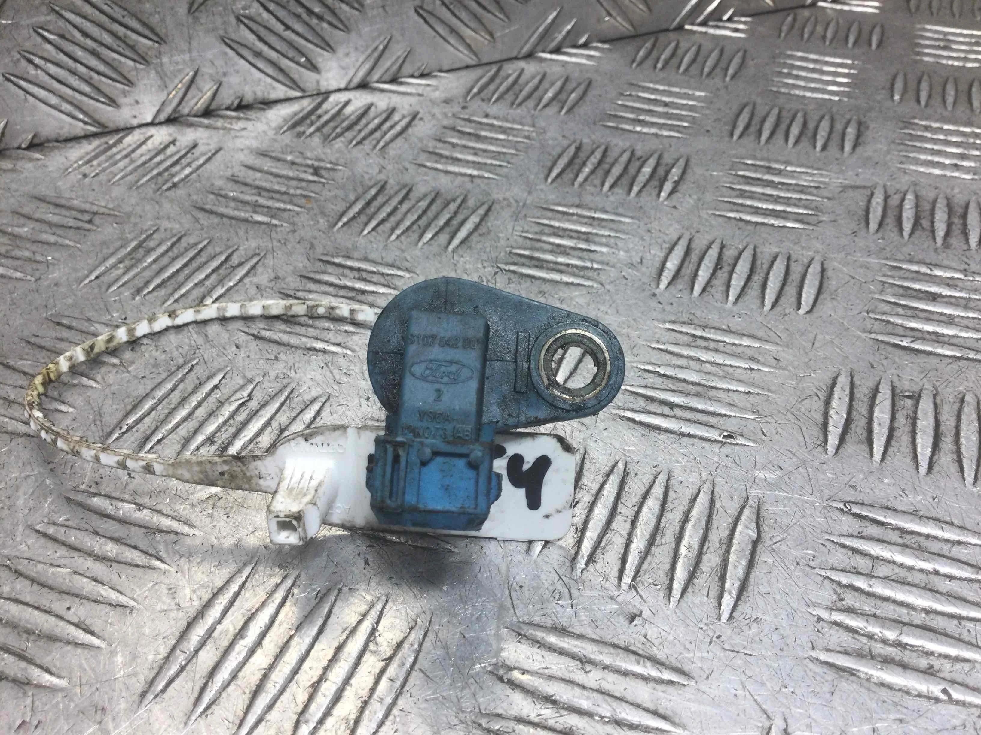 Датчик распредвала Ford Fiesta 5 поколение (2001-2007) бензин 1.3 i Механика Седан