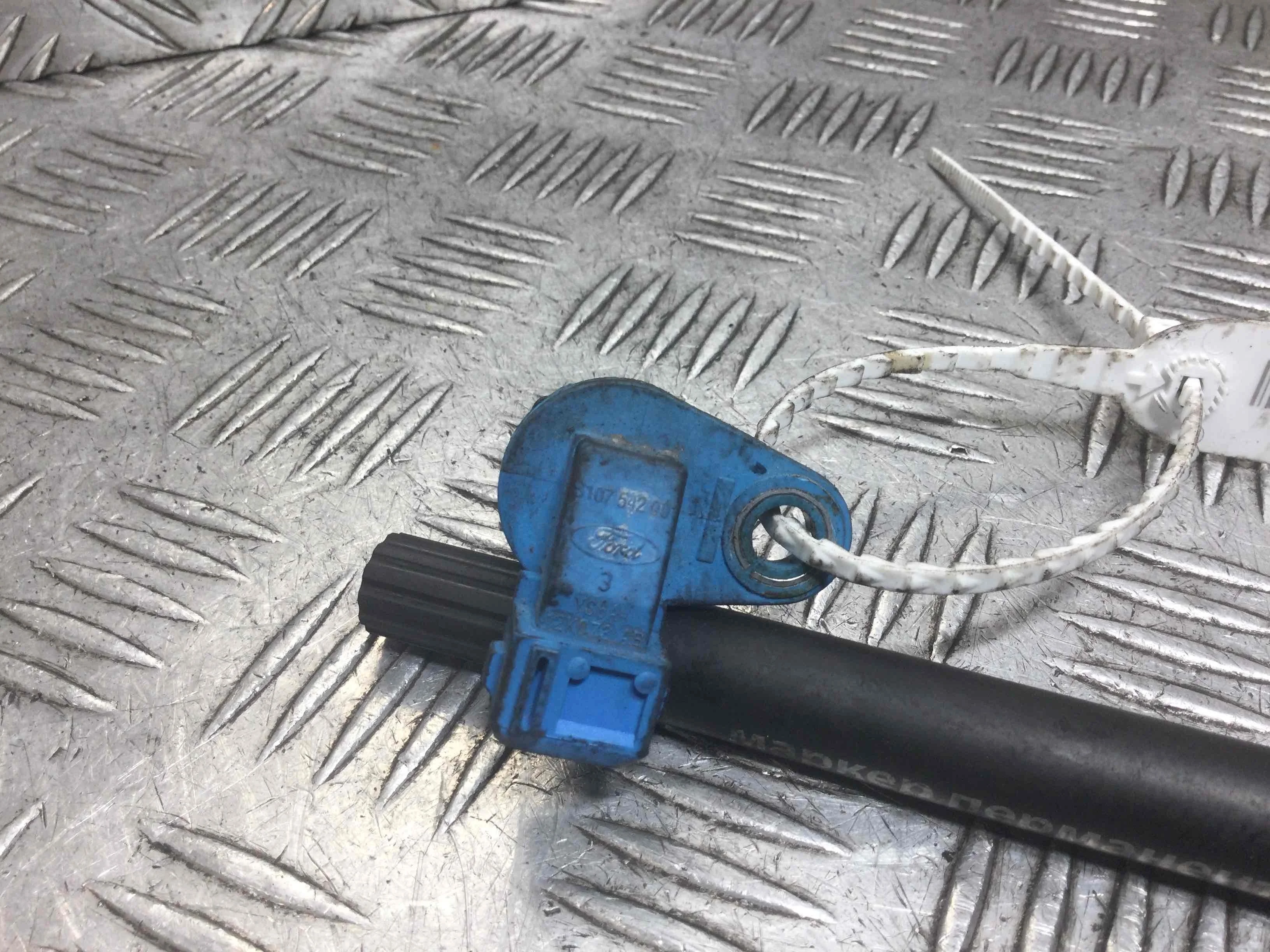 Датчик распредвала Ford Fiesta 5 поколение [рестайлинг] (2005-2010) бензин 1.3 i Механика