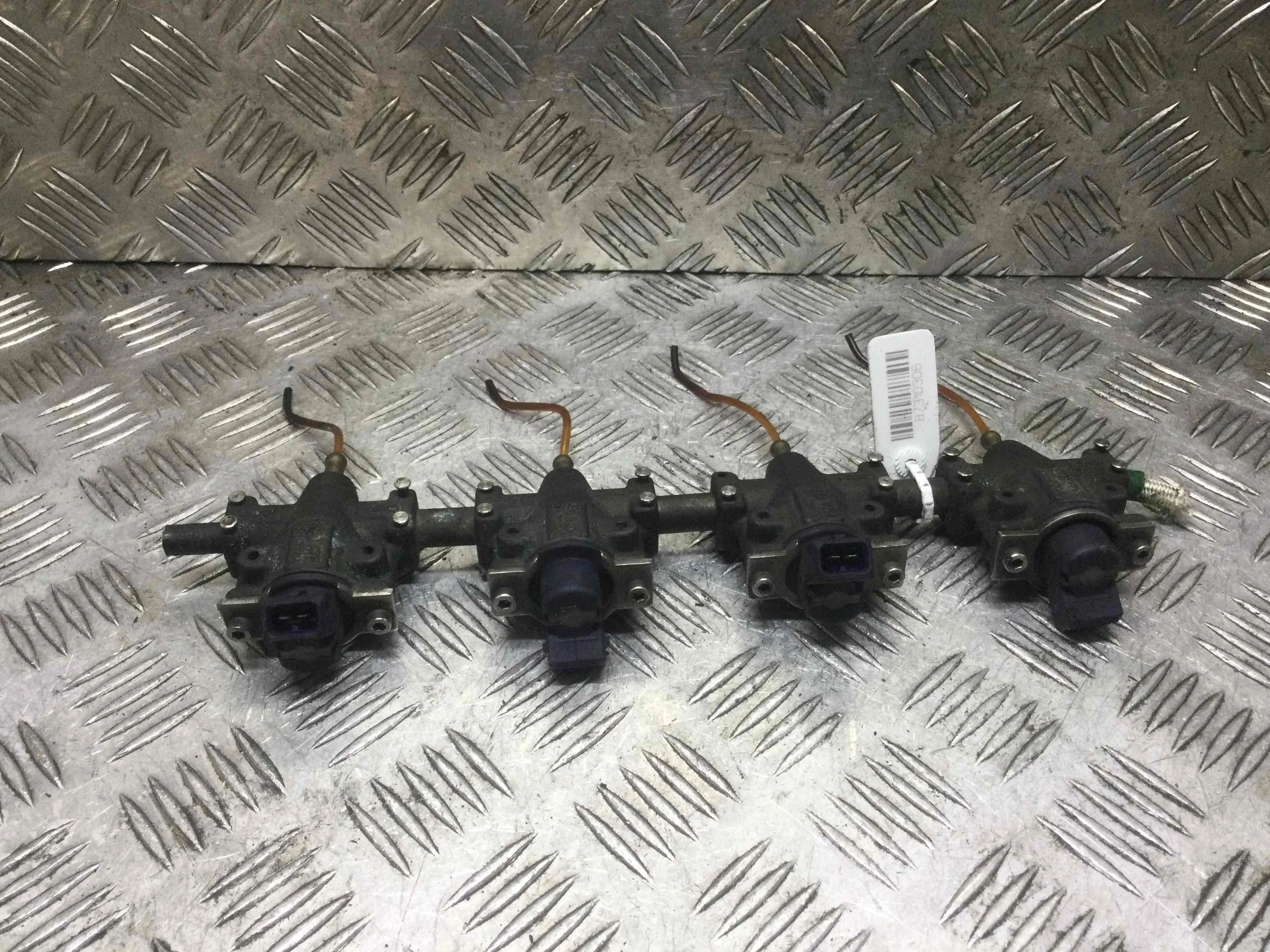 Форсунка Audi A3 8L (1996-2000) бензин 1.6 i Механика Х/б