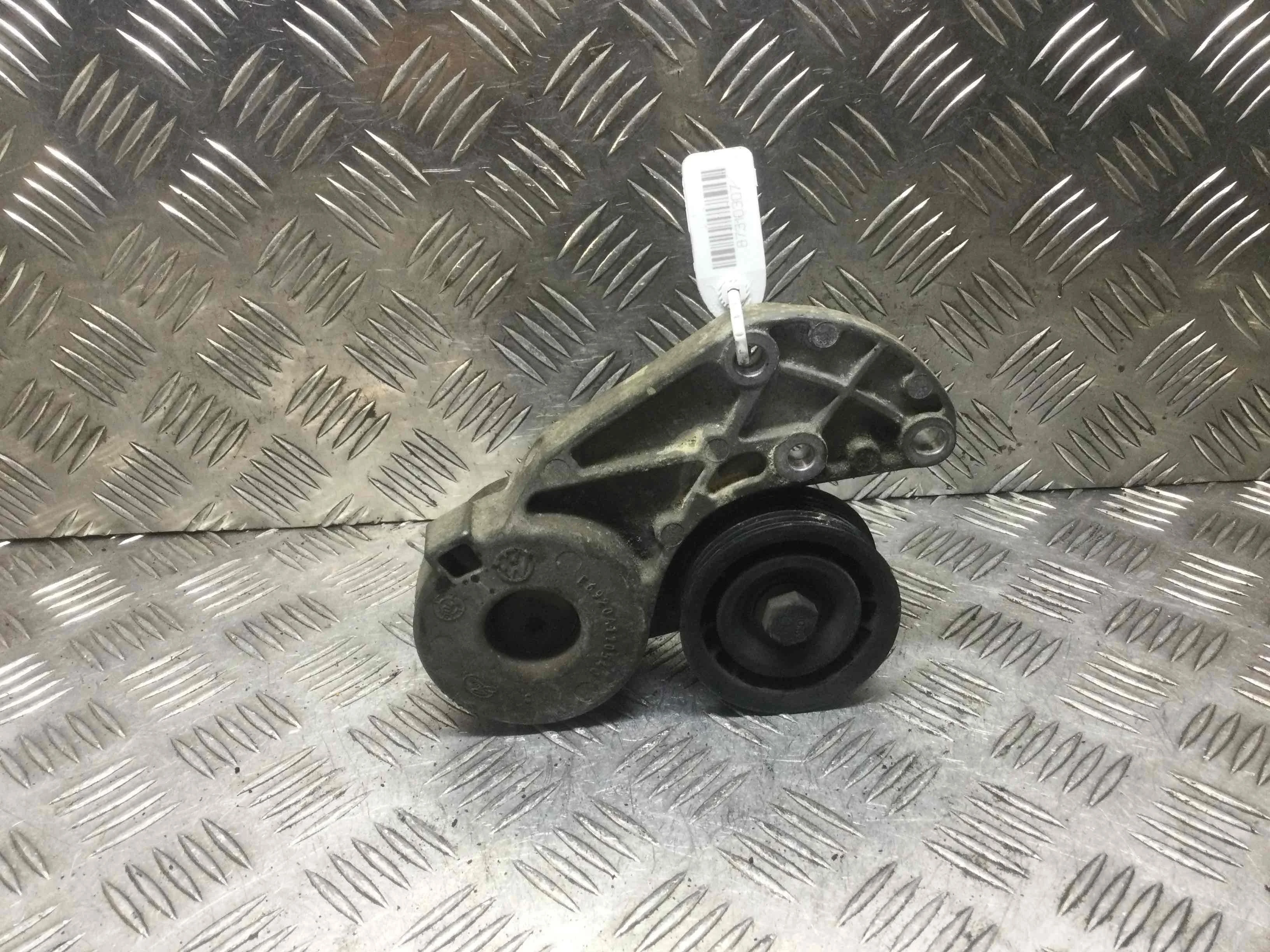 Натяжитель ремня генератора Porsche Cayenne 955 (2002-2007) бензин 3.2  Автомат