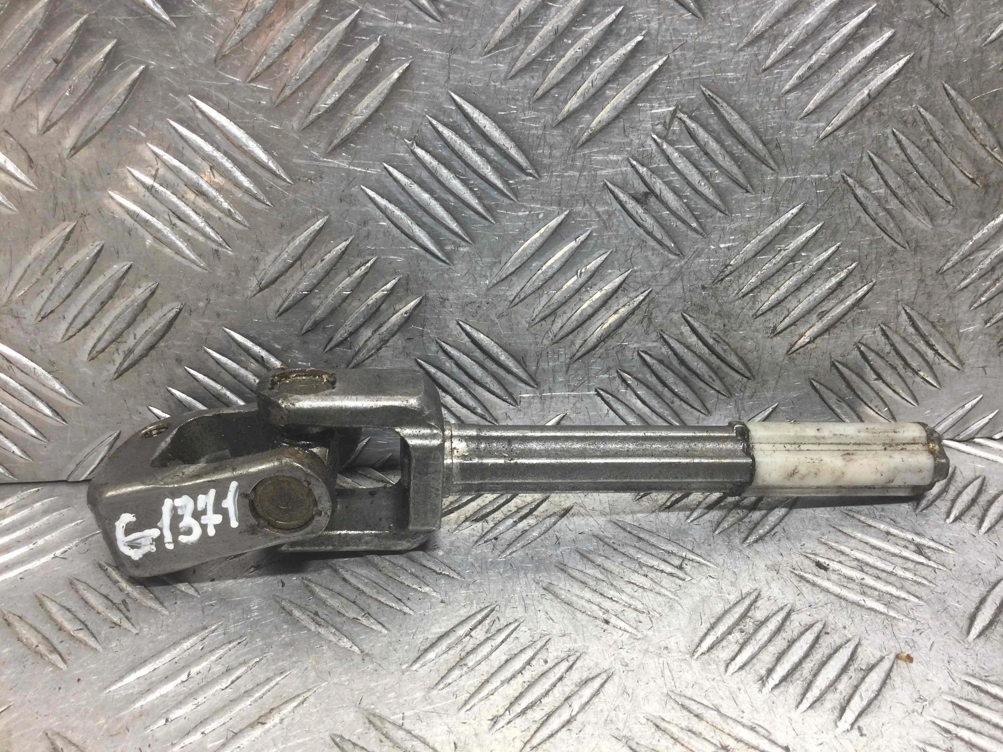 Рулевой карданчик Audi A3 8L (1996-2000) бензин 1.6 i Механика Х/б