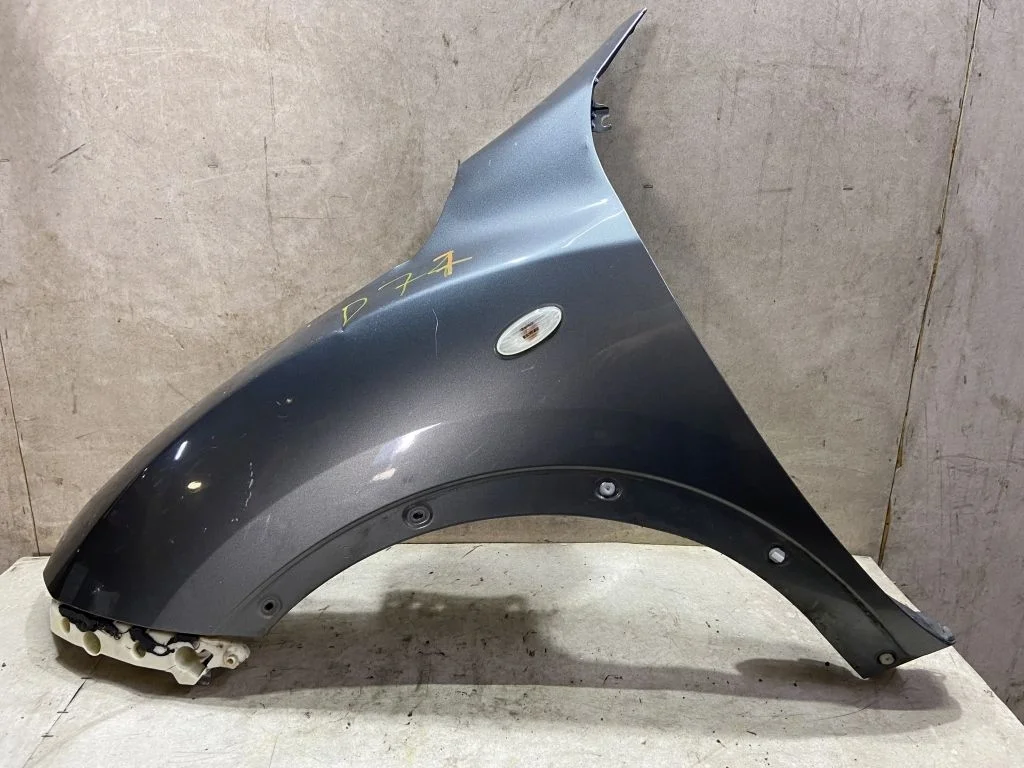 Крыло переднее левое Nissan Juke F15  Жук Ф15