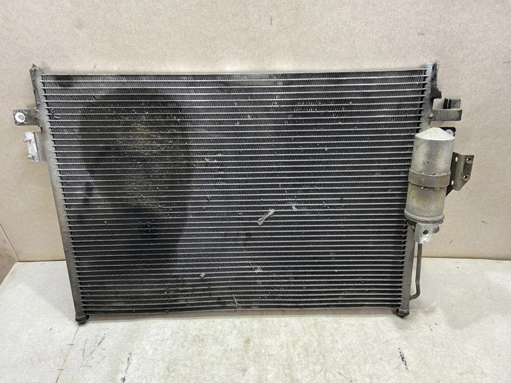 Радиатор кондиционера Nissan Pathfinder R51  YD25