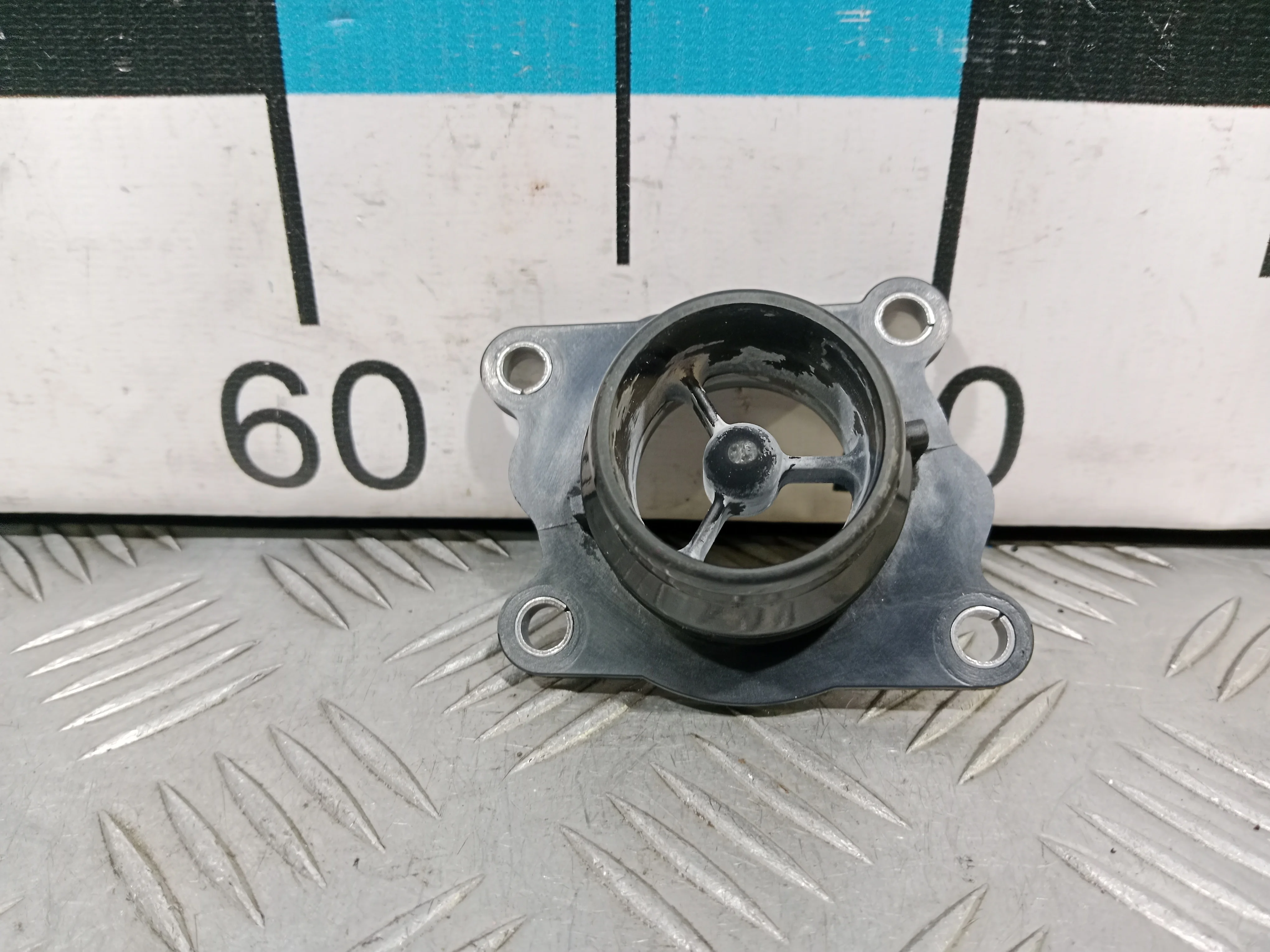 [Б/У] Корпус термостата BMW [Код: 00419078 ]