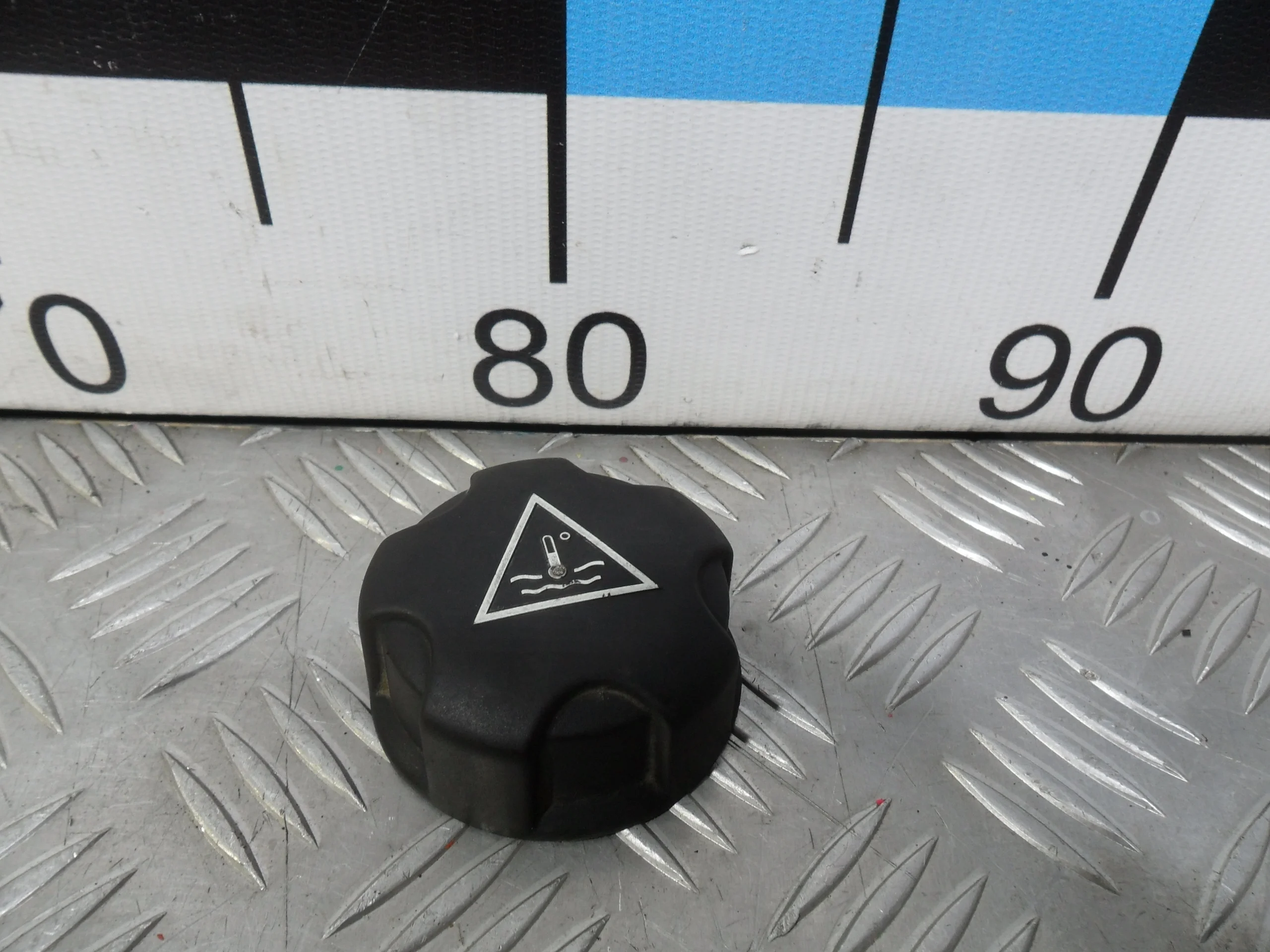 [Б/У] Крышка расширительного бачка BMW Peugeot [Код: 00376905 ]