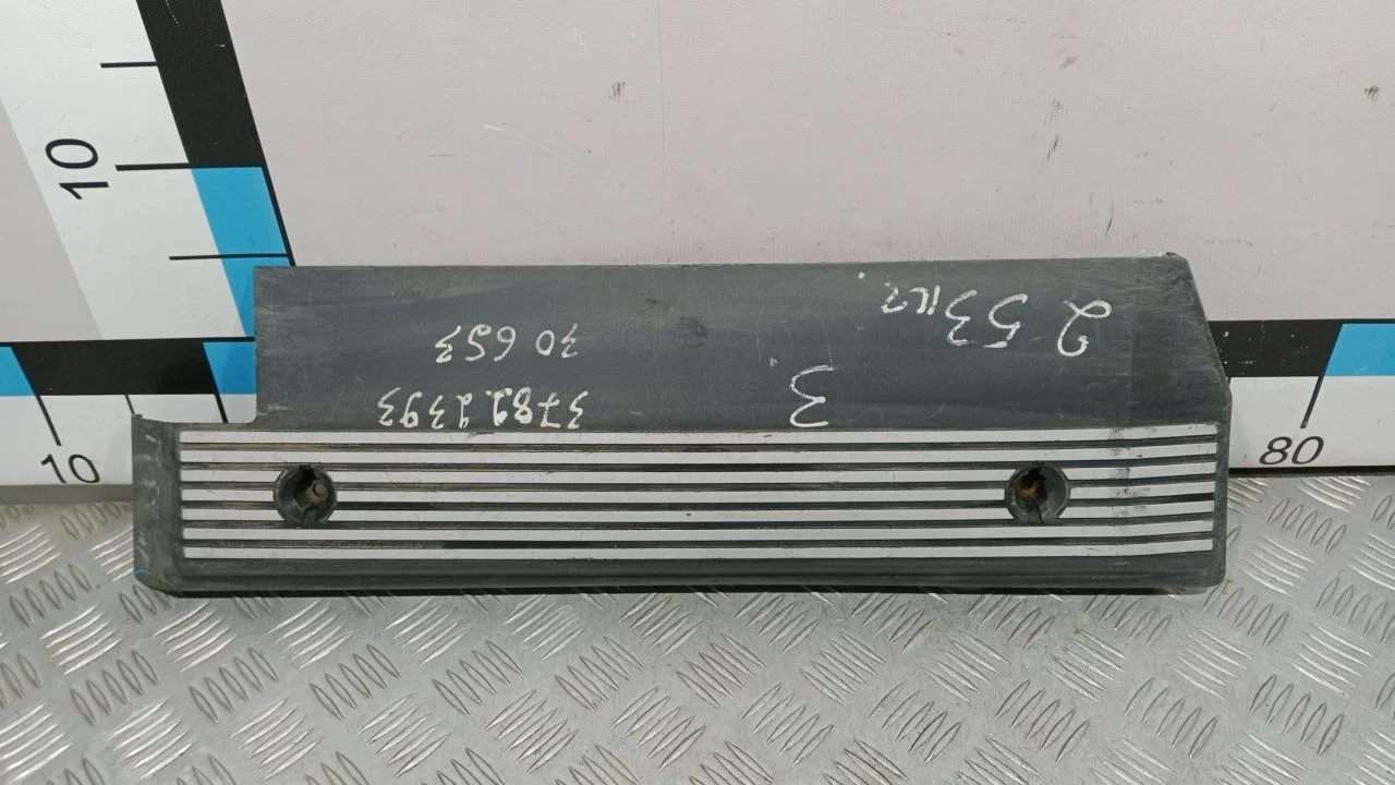 [Б/У] Накладка декоративная двигателя M52/M54 BMW - Царапины, Трещина 2 см [Незначительные дефекты] [Код: 00390174 ]