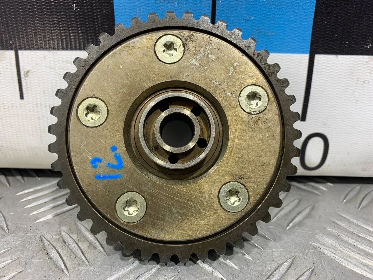 [Б/У] Шестярня распредвала выпуск 5-8 цилиндры - выпускной, 5-8 цил, mot. N62 [Код: 00299967 ]