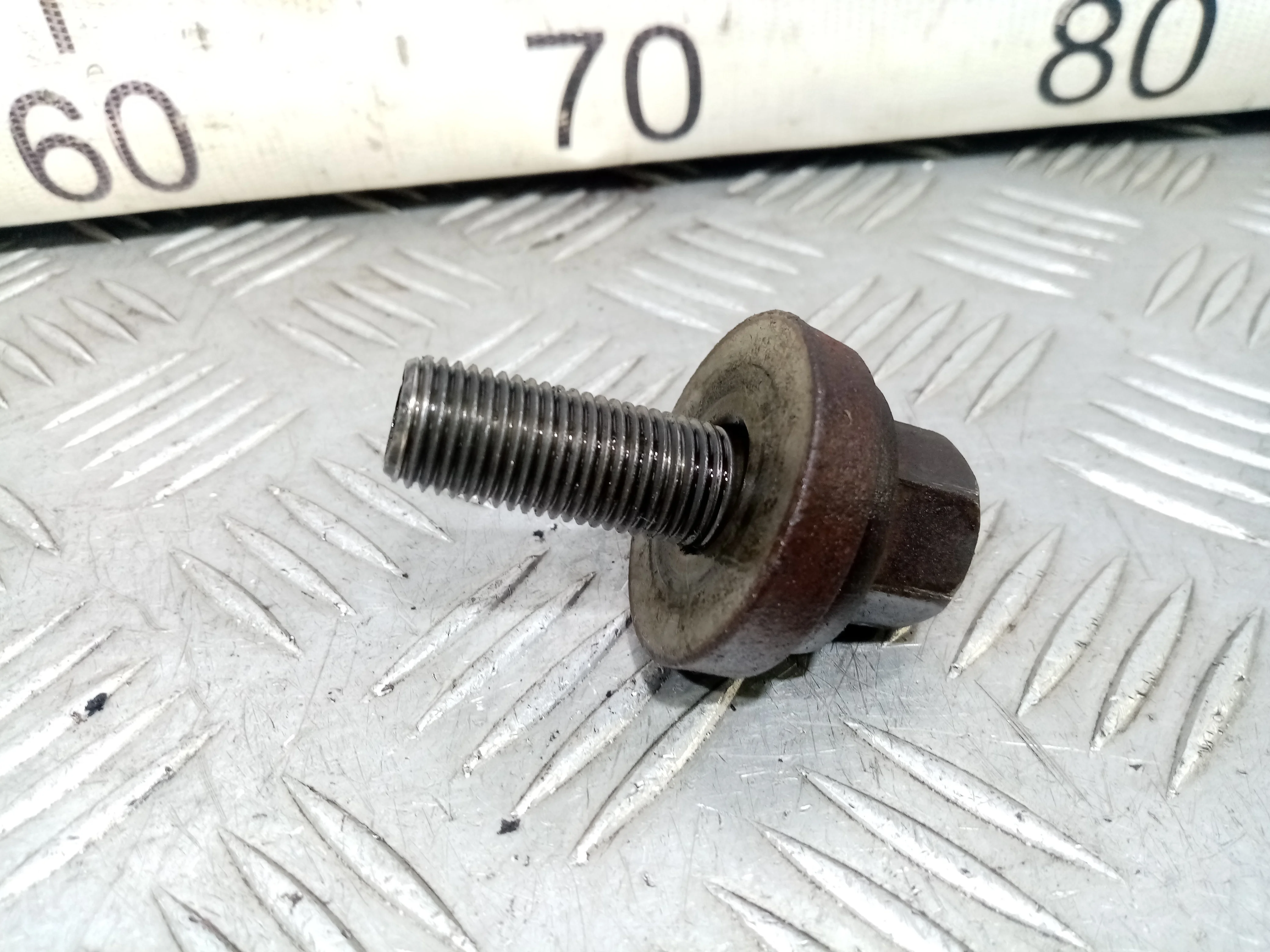 [Б/У] Болт коленвала [Код: 00409931 ]