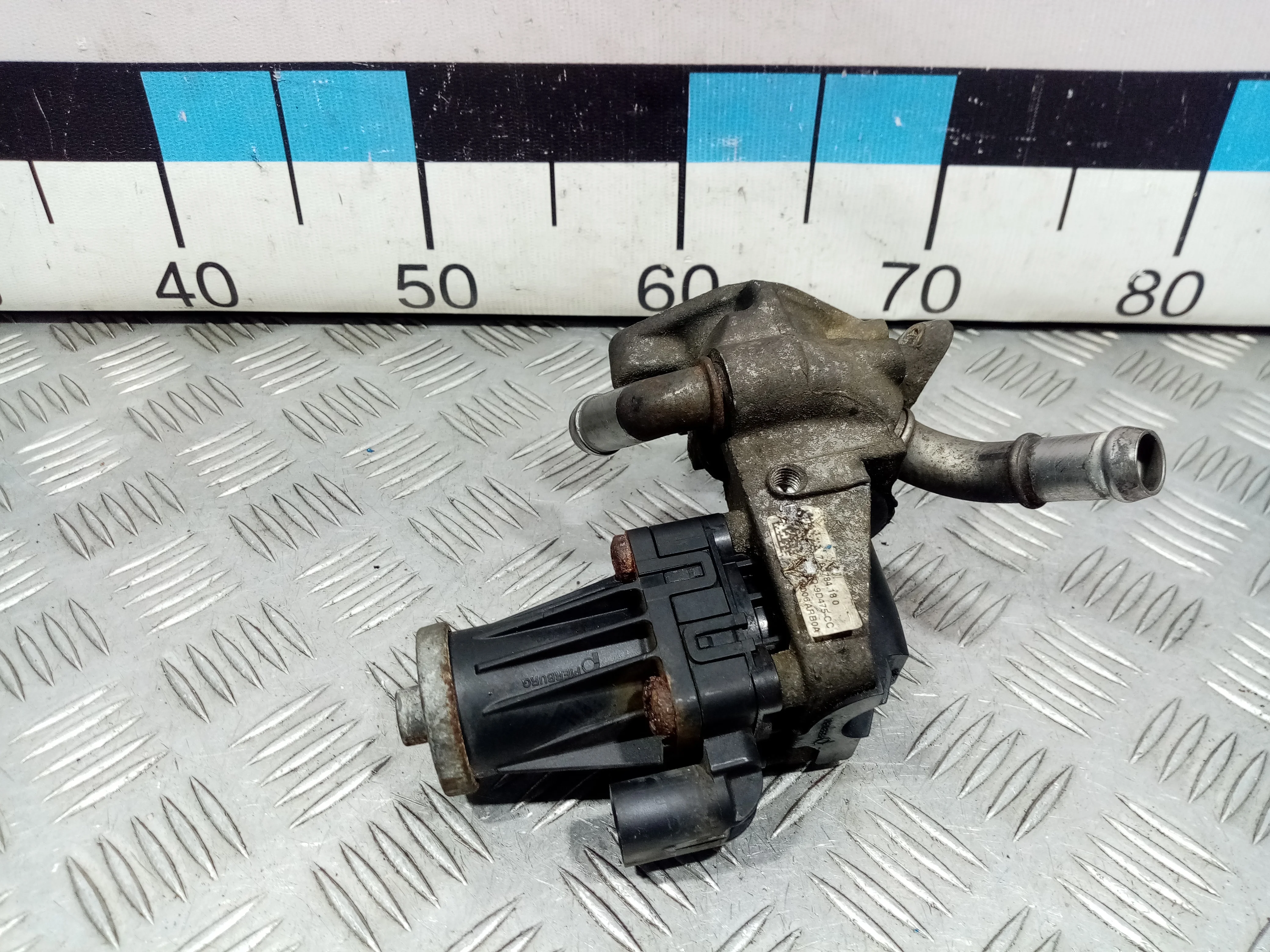 [Б/У] Клапан рециркуляции выхлопных газов - (Состояние: обломан 1 болт ) [Незначительные дефекты] [Код: 00395430 ]