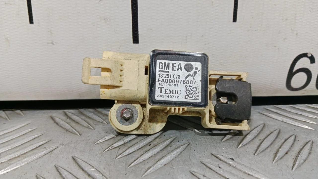 [Б/У] Датчик AIR BAG L=R General Motors [Код: 00383402 ]