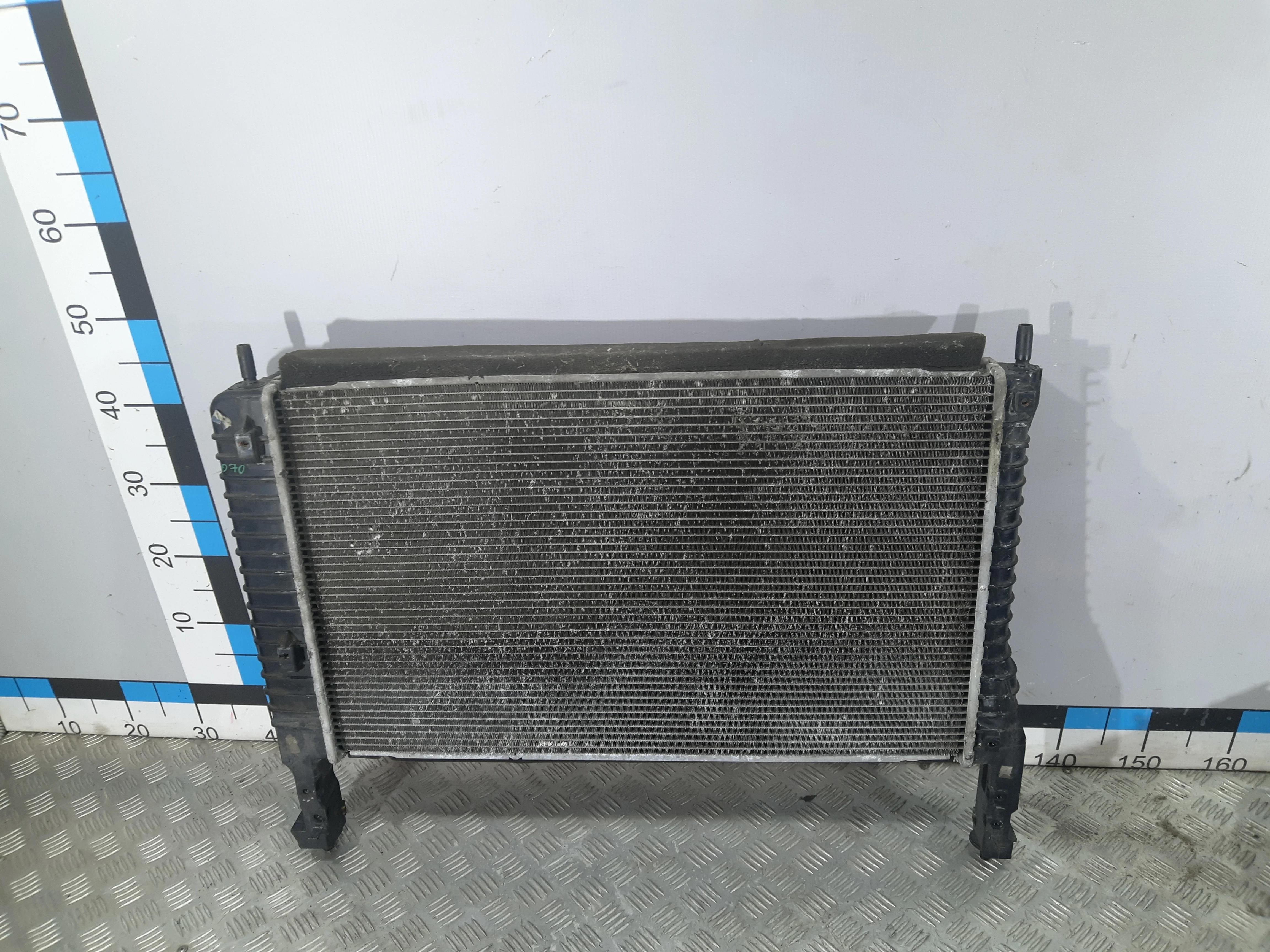 [Б/У] Радиатор основной МКПП Opel Antara 2007 - 760x410x26 [Код: 00308614 ]