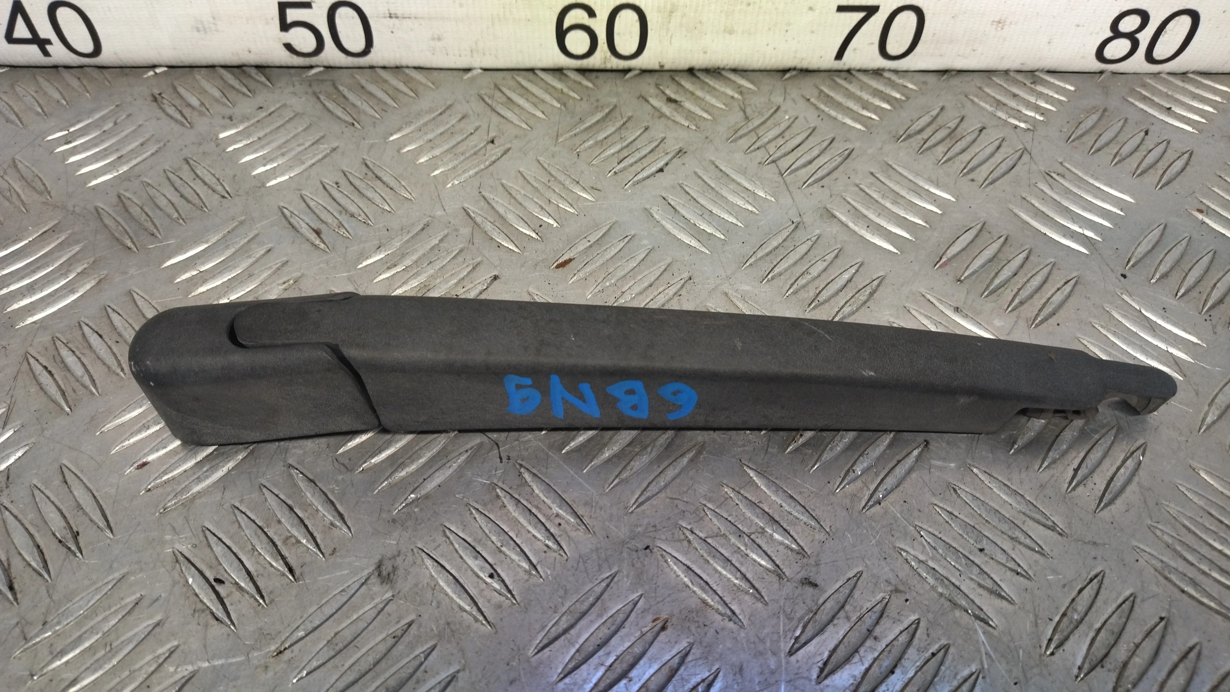 [Б/У] Рычаг стеклоочистителя [Код: 00365534 ]