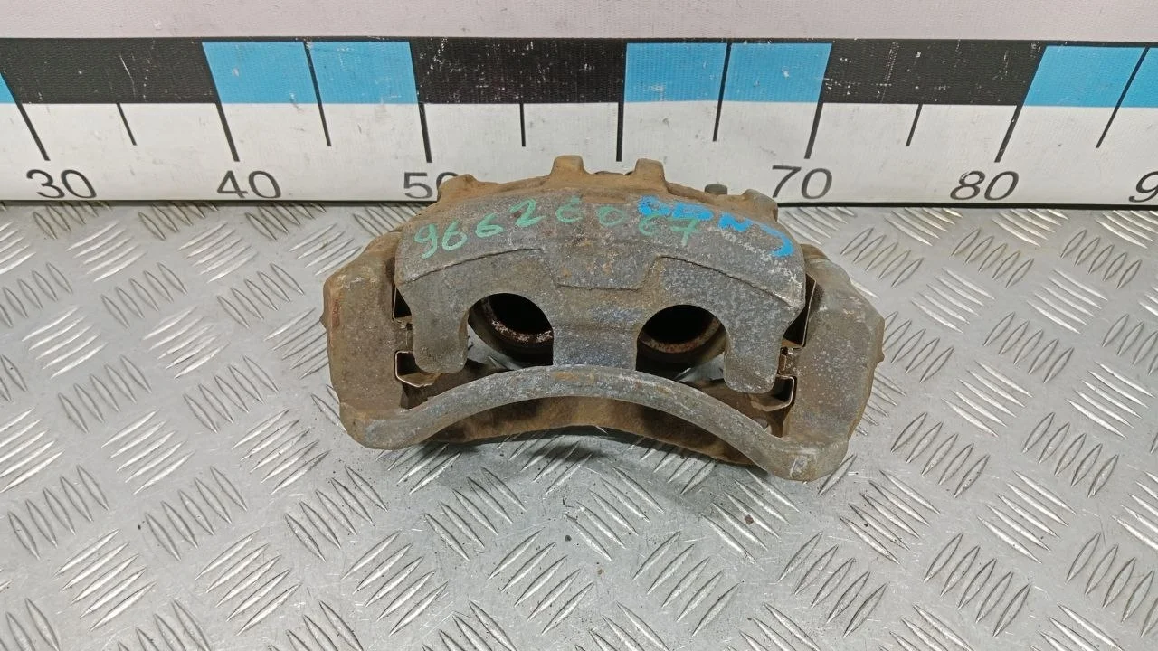 [Б/У] Суппорт тормозной передний левый Antara [Код: 00396151 ]