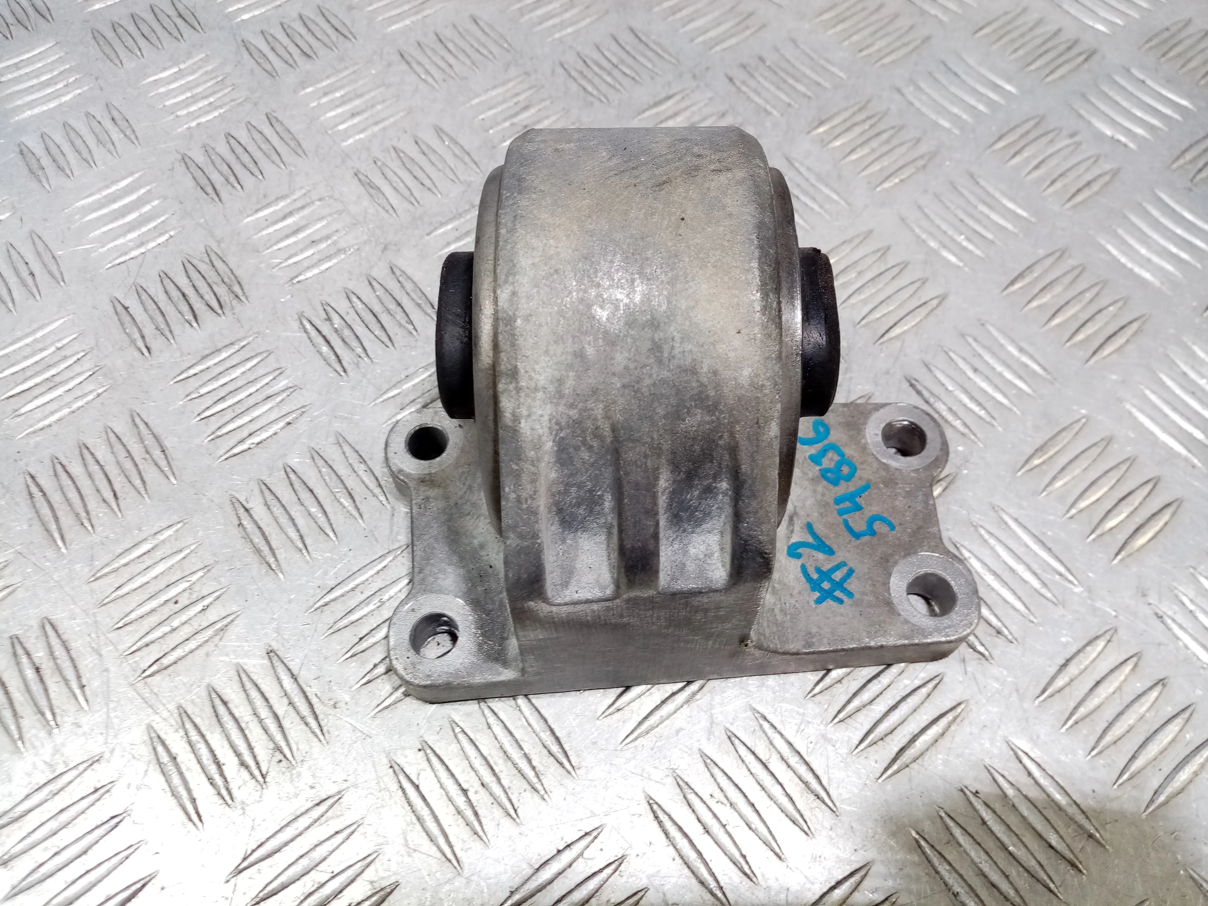 [Б/У] Опора КПП [Код: 00476665 ]