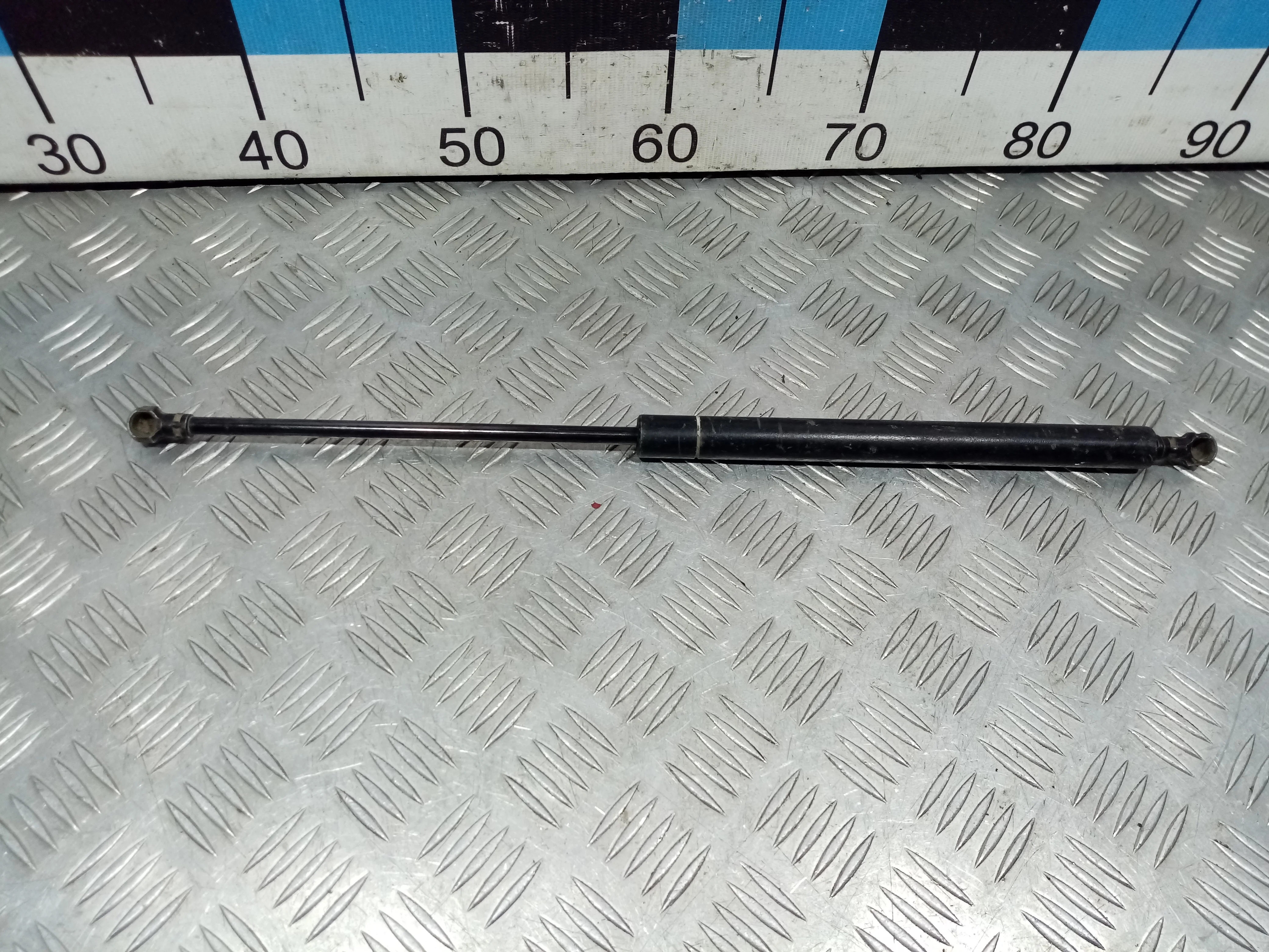 [Б/У] Амортизатор капота MB W210 [Код: 00407042 ]