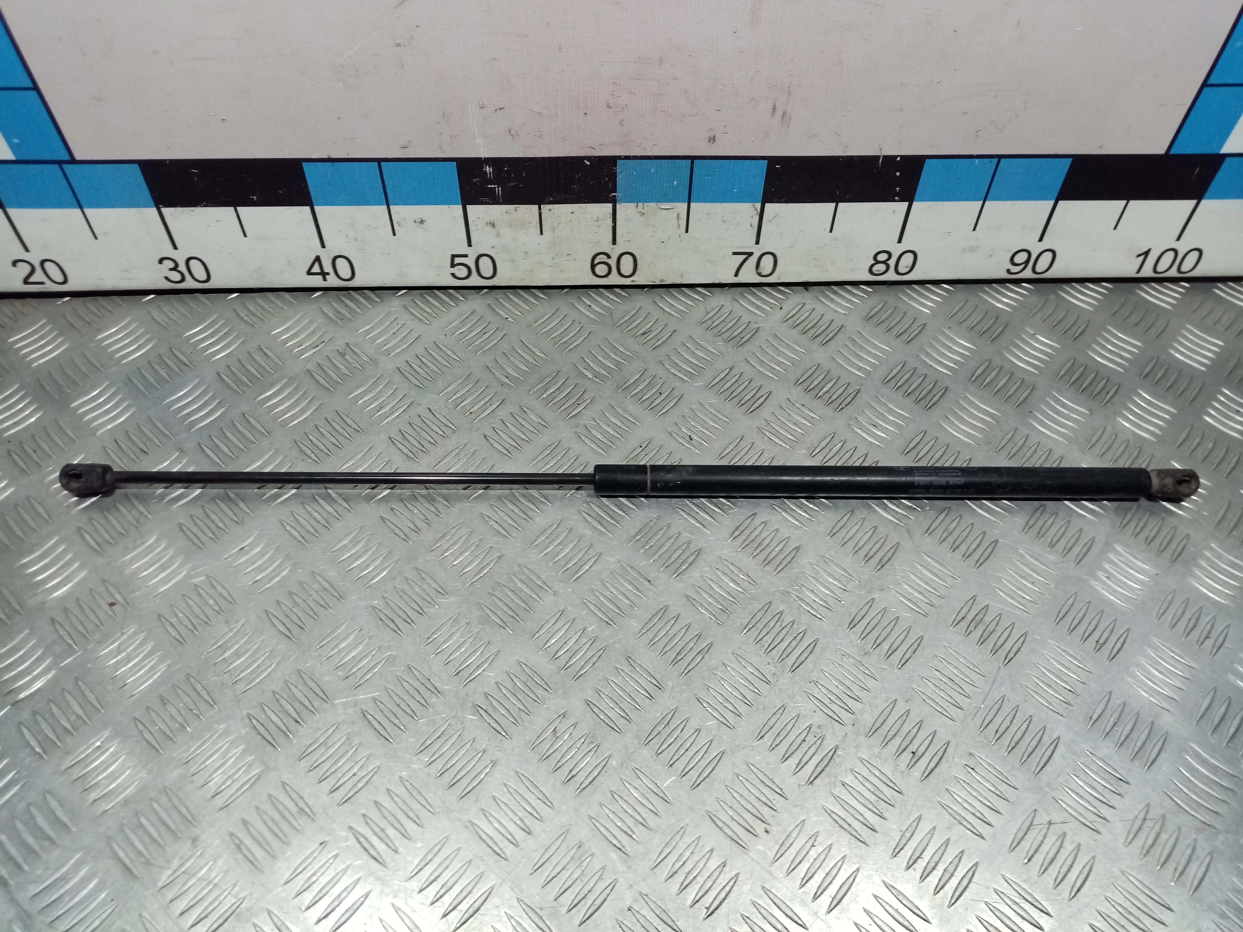 [Б/У] Амортизатор капота Mercedes Benz [Код: 00407017 ]