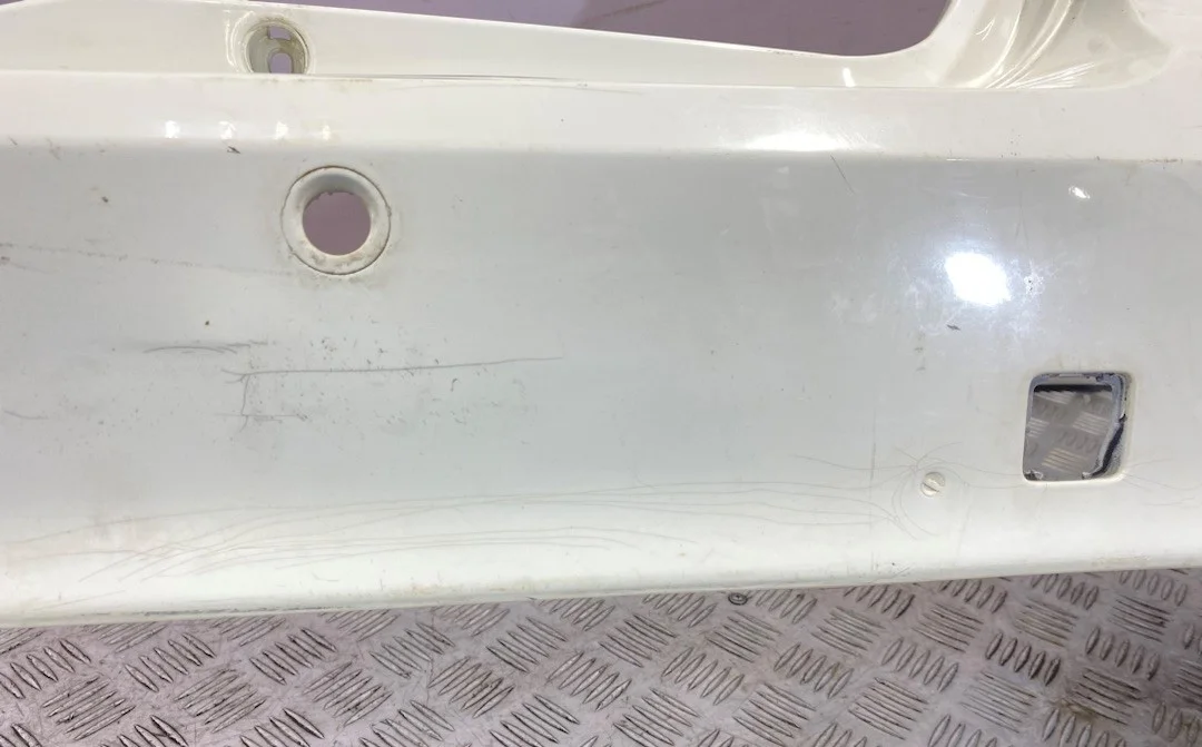 [Б/У] Бампер задний MB A-Class W169 2004-2012 - трещины, без парктрон [Незначительные дефекты] [Код: 00391028 ]