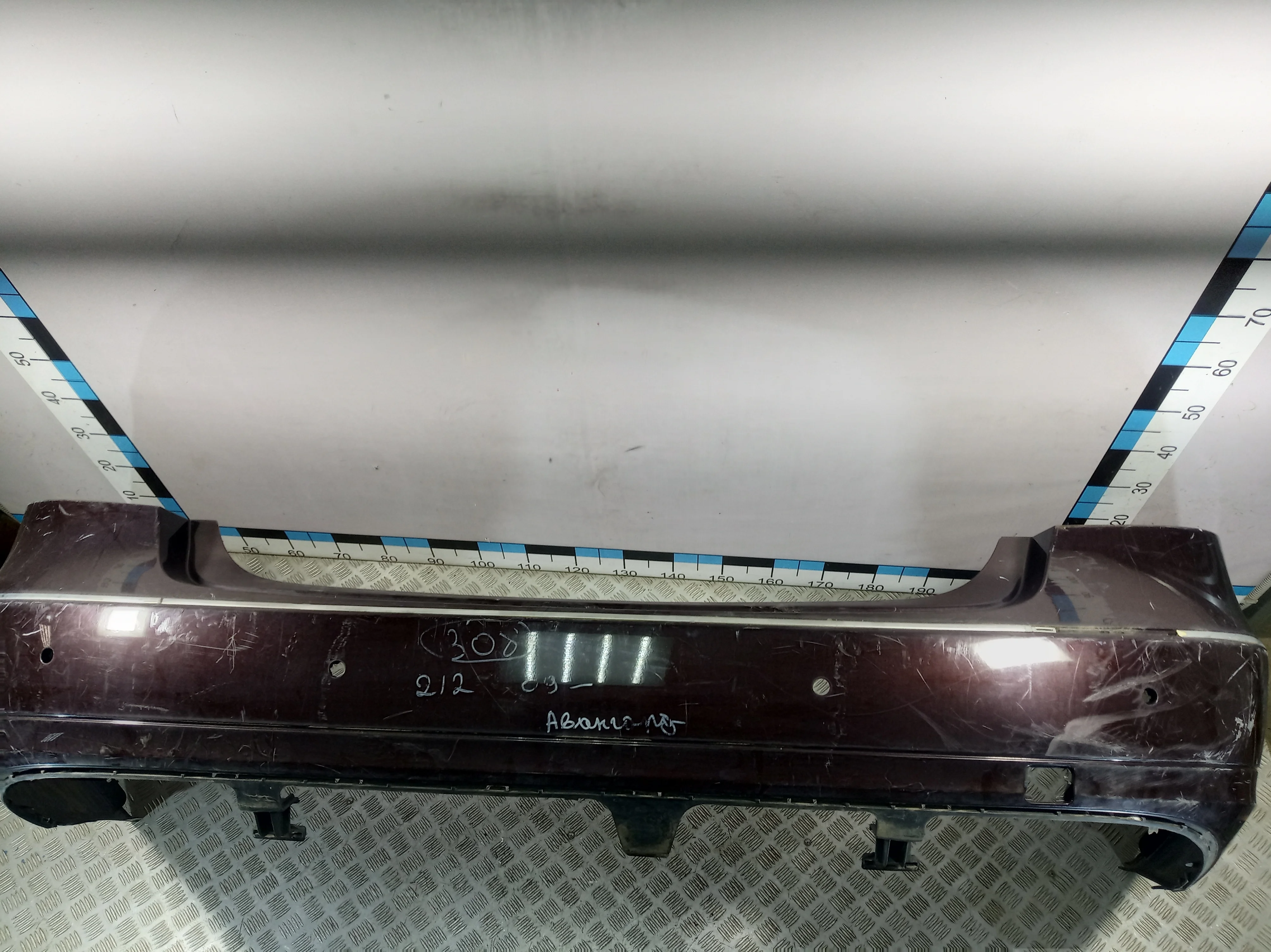 [Б/У] Бампер задний под парктроник MB W212 - Счес справа [Незначительные дефекты] [Код: 00403086 ]