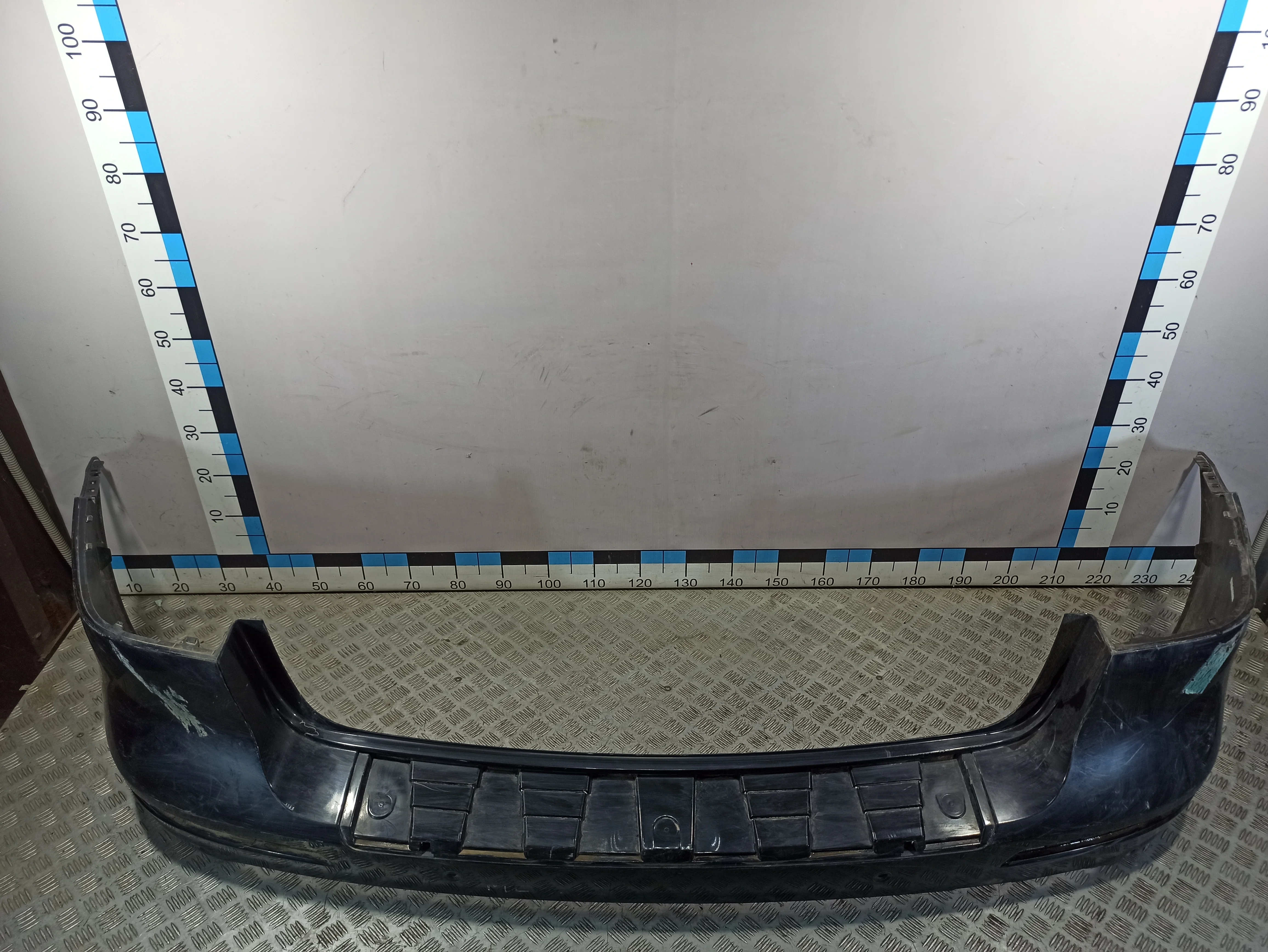 [Б/У] Бампер задний под парктроники MB W166 [Код: 00401784 ]