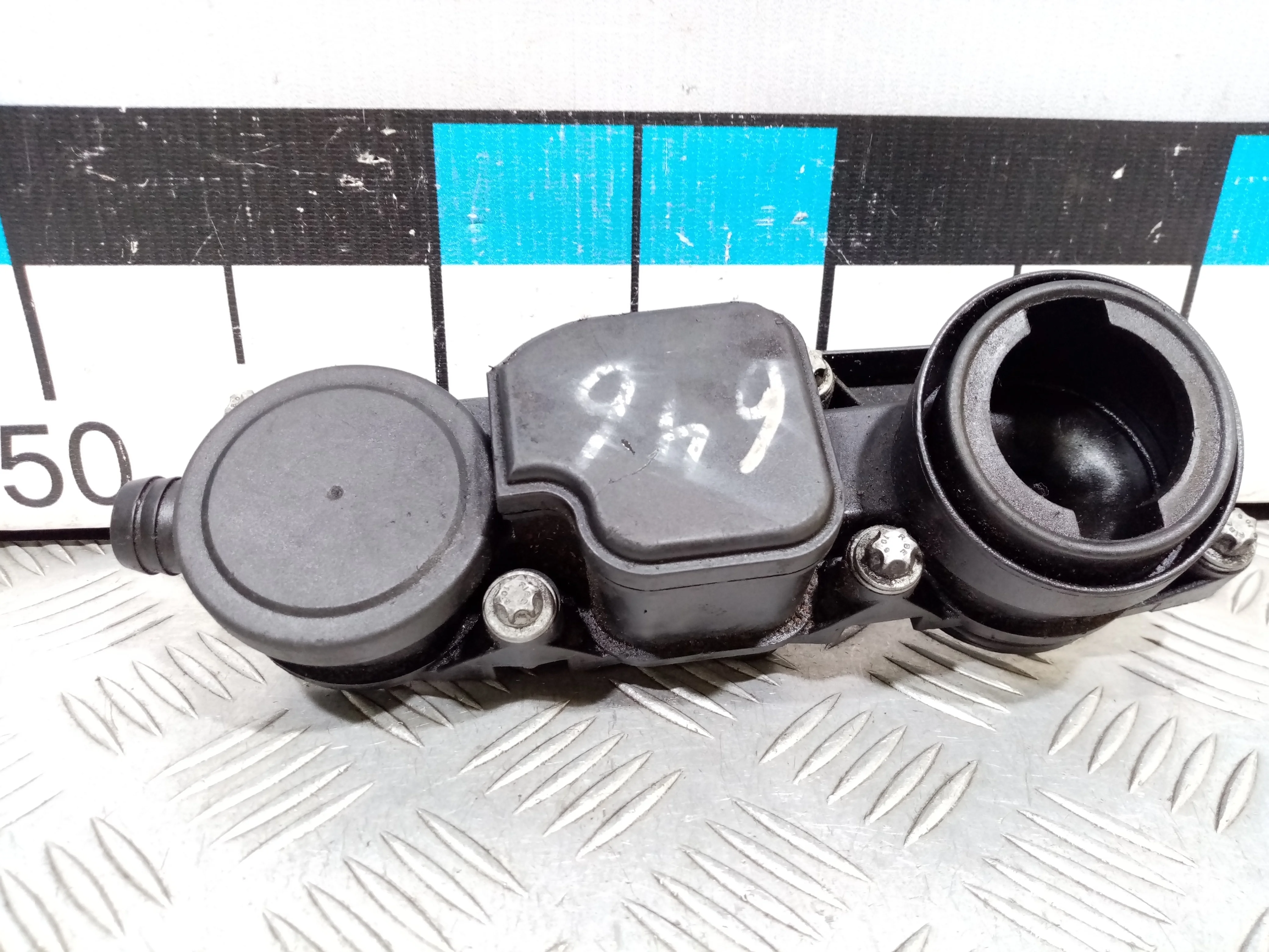 [Б/У] Горловина маслозаливная om646 om648 [Код: 00458924 ]