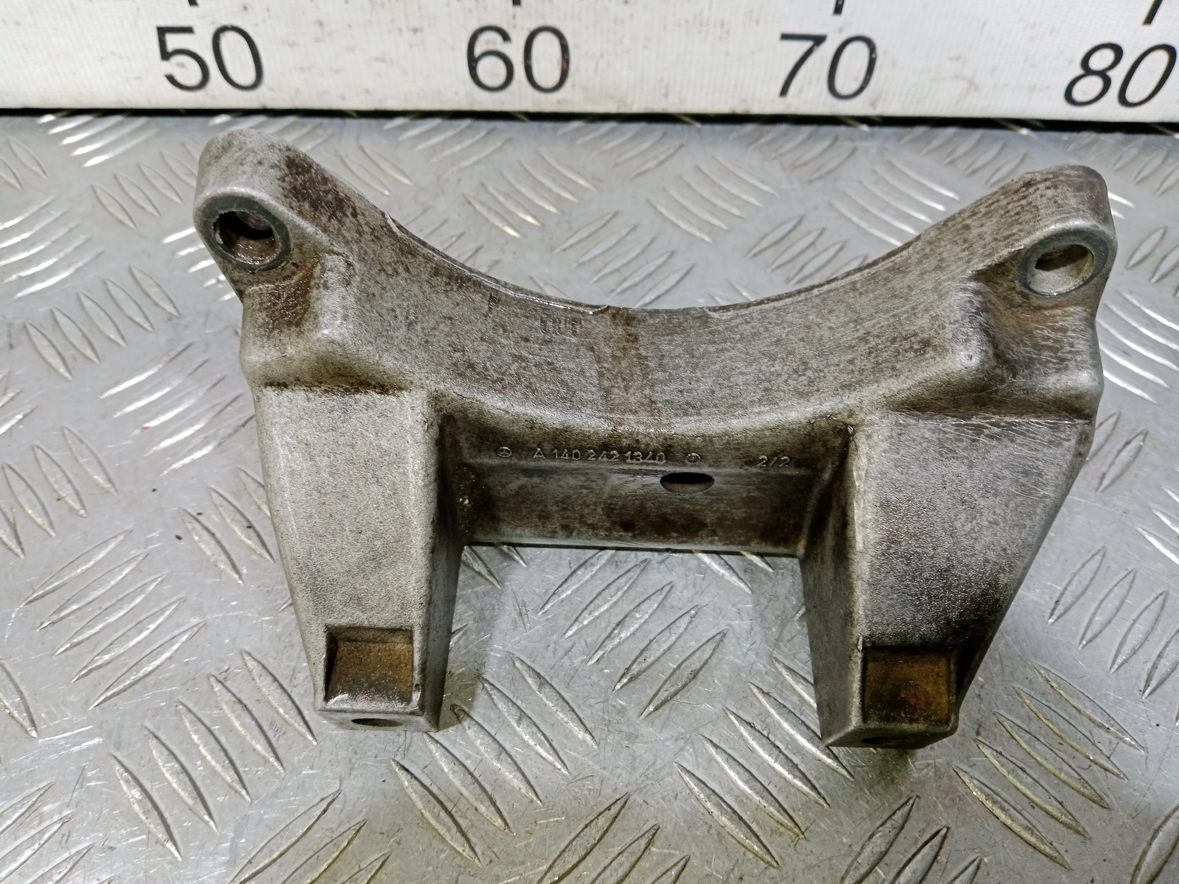 [Б/У] Кронштейн КПП задний [Код: 00403166 ]