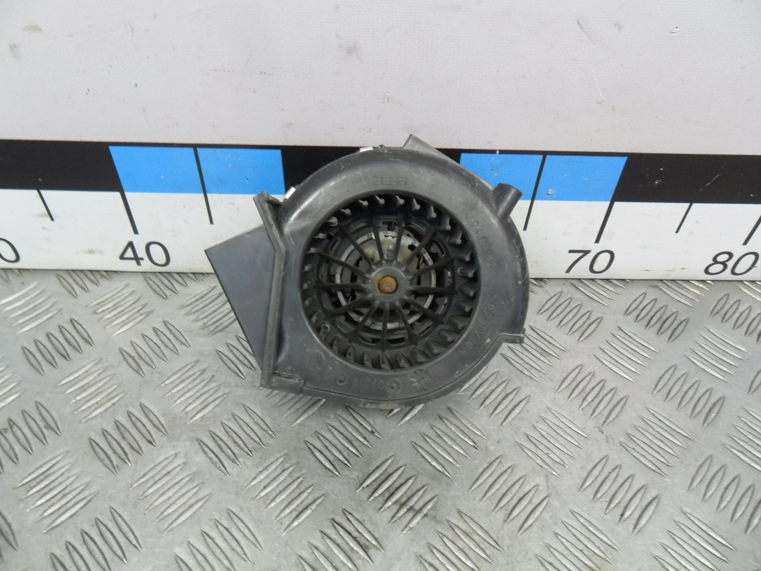 [Б/У] Моторчик отопителя MB W220 [Код: 00387757 ]