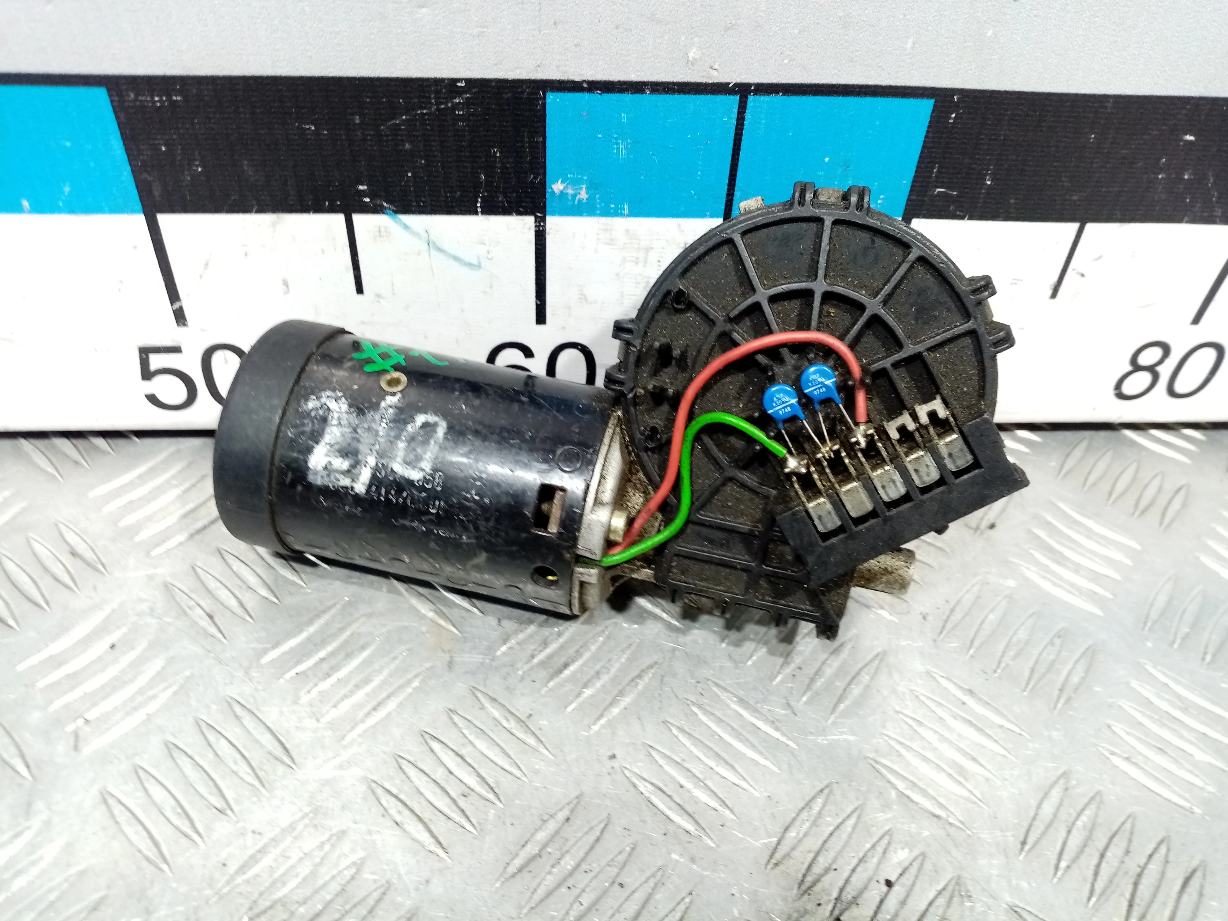 [Б/У] Моторчик стеклоочистителя передний MB W210 [Код: 00431942 ]