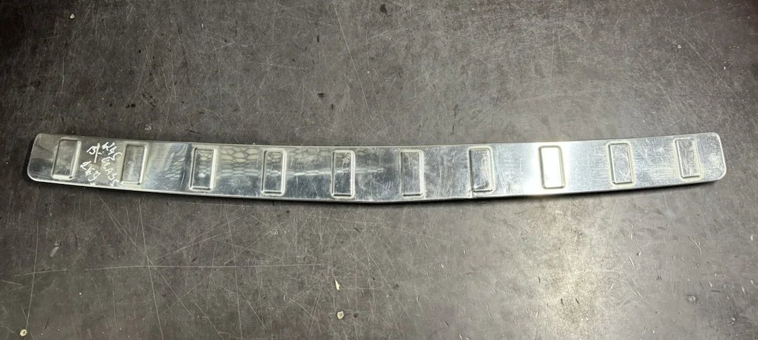 [Б/У] Накладка заднего бампера MB W245 B-klasse 2005-2011 - маленькие царапины, немного деформирована [Незначительные дефекты] [Код: 00312165 ]