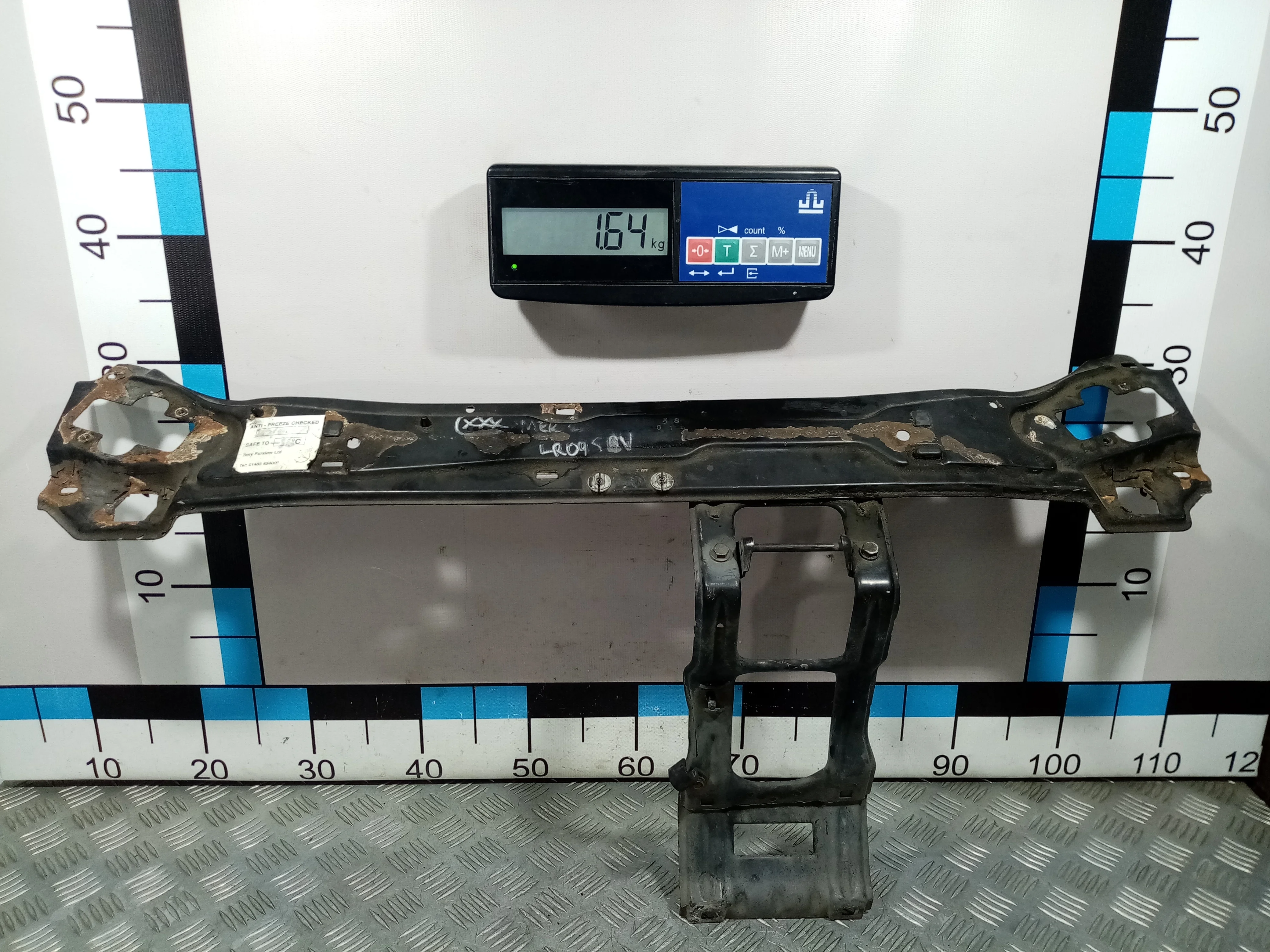 [Б/У] Панель передняя центр верх Mercedes C209 CLK - Коррозия присутствует [Незначительные дефекты] [Код: 00392564 ]