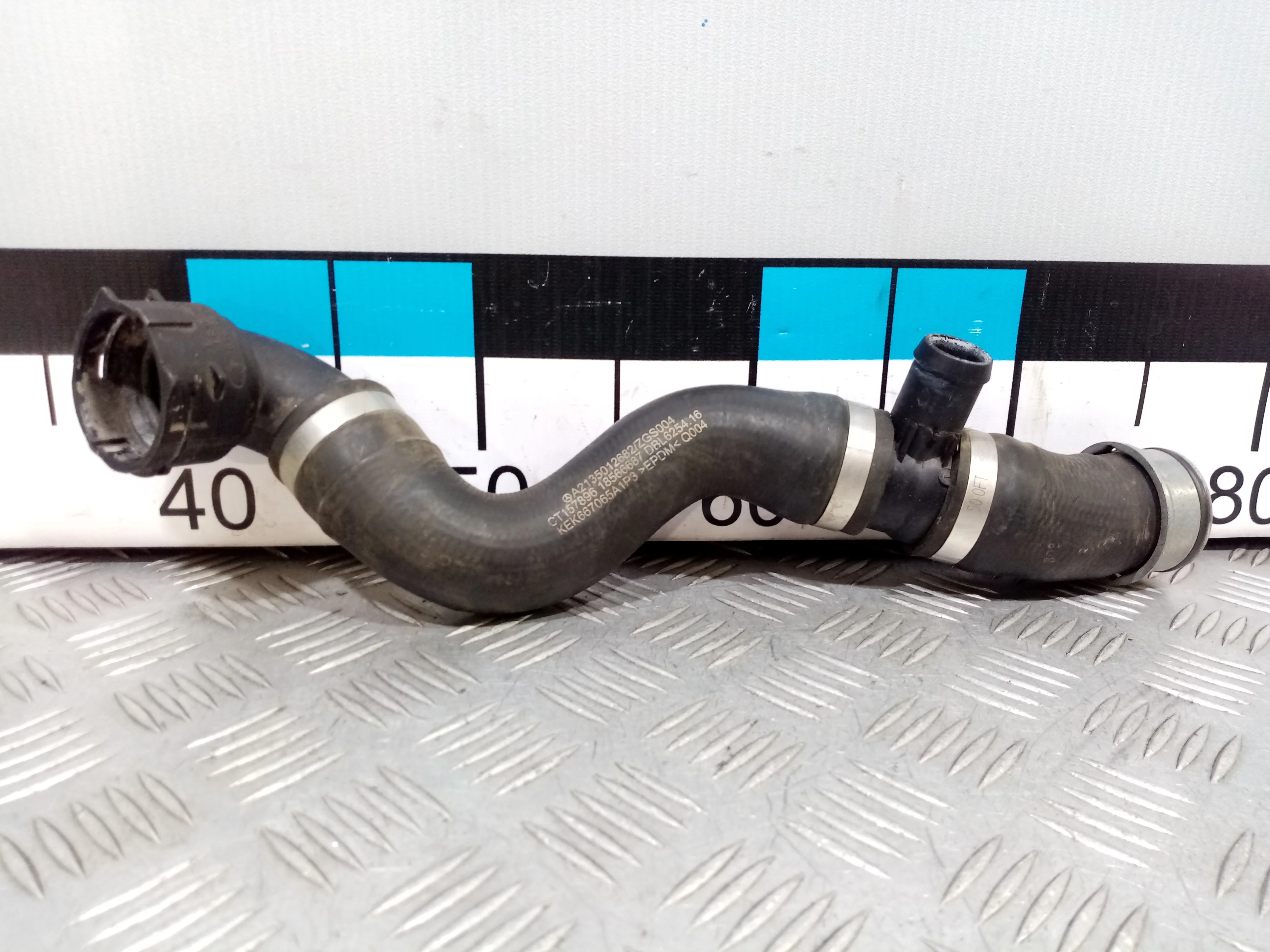 [Б/У] Патрубок радиатора [Код: 00413858 ]