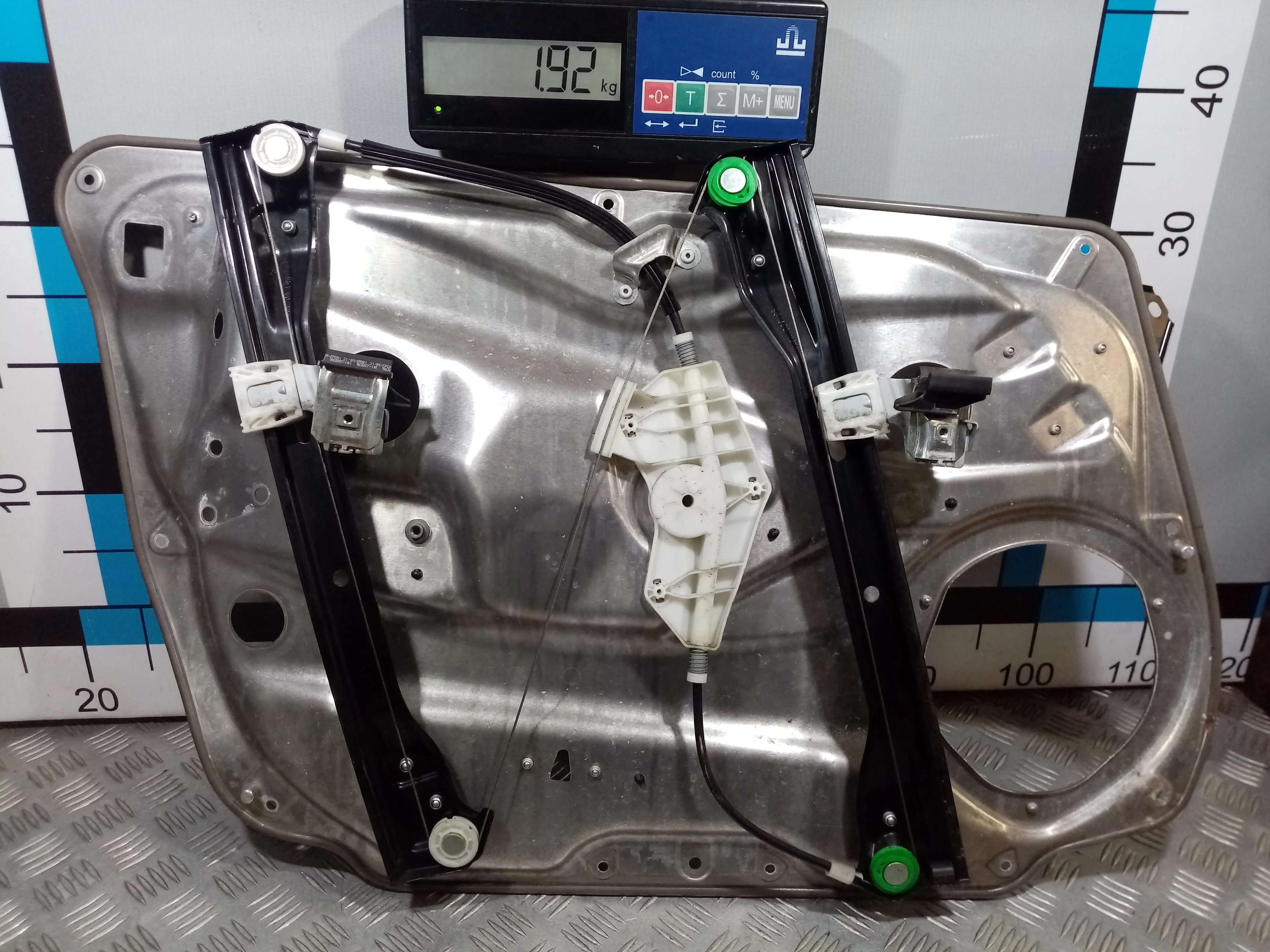 [Б/У] Стеклоподъемник передний правый W204 [Код: 00446316 ]