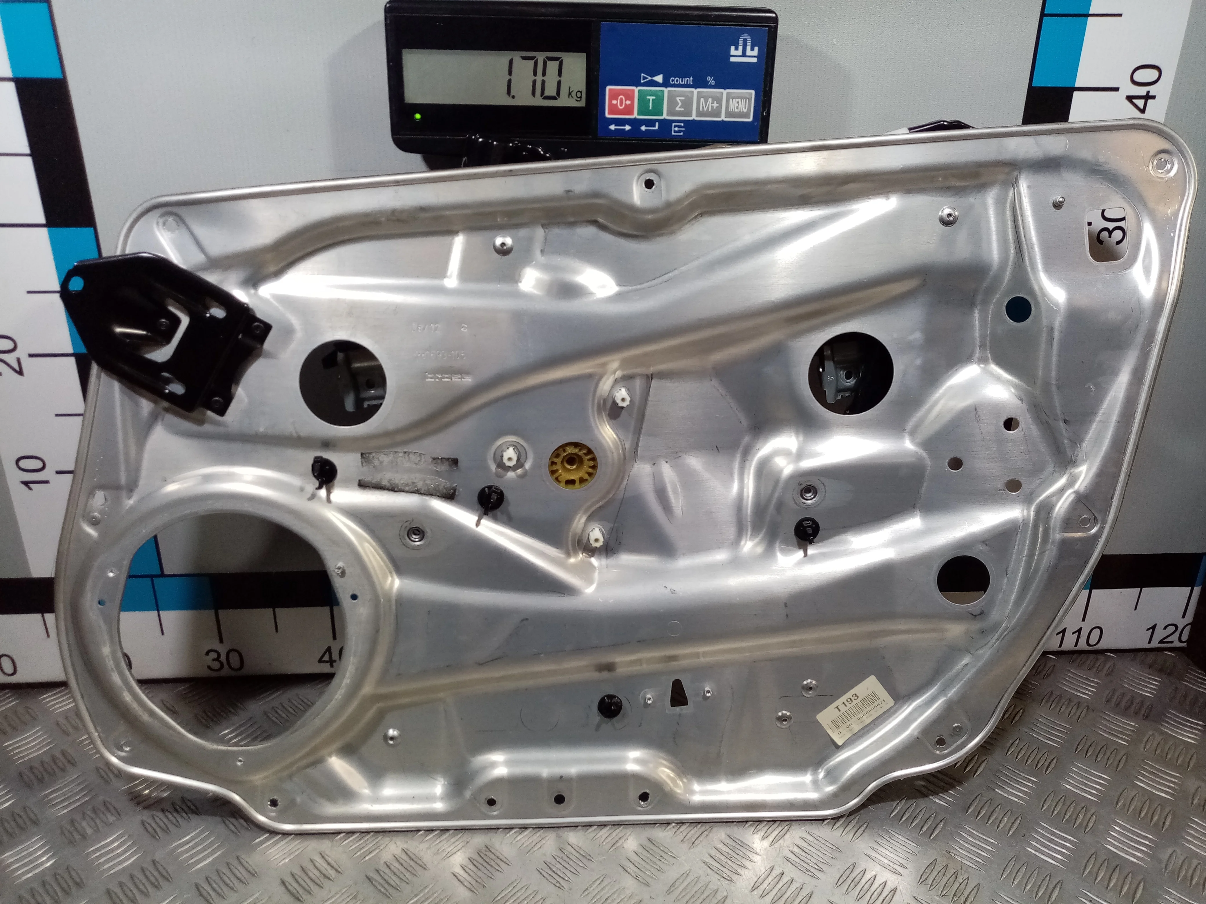 [Б/У] Стеклоподъемник передний правый W204 [Код: 00446447 ]