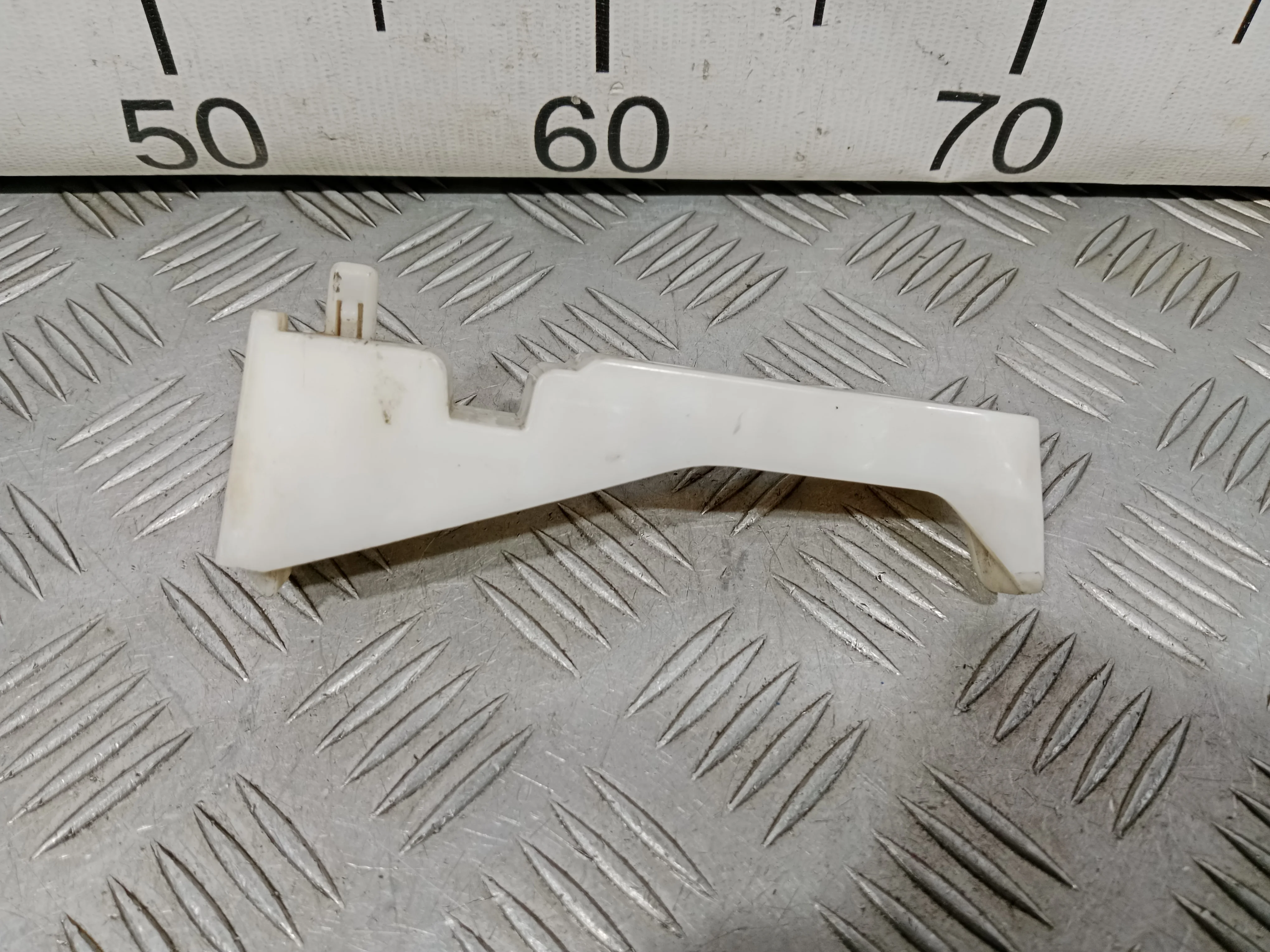 [Б/У] Кронштейн крепления фары [Код: 00396450 ]