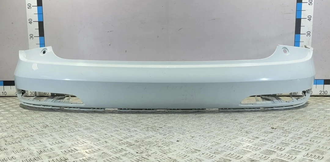 [Б/У] Бампер задний Audi Q3 (8U) 2012-2018 - дефект верхних креплений, отсутствует одно внутреннее крепление [Незначительные дефекты] [Код: 00404987 ]