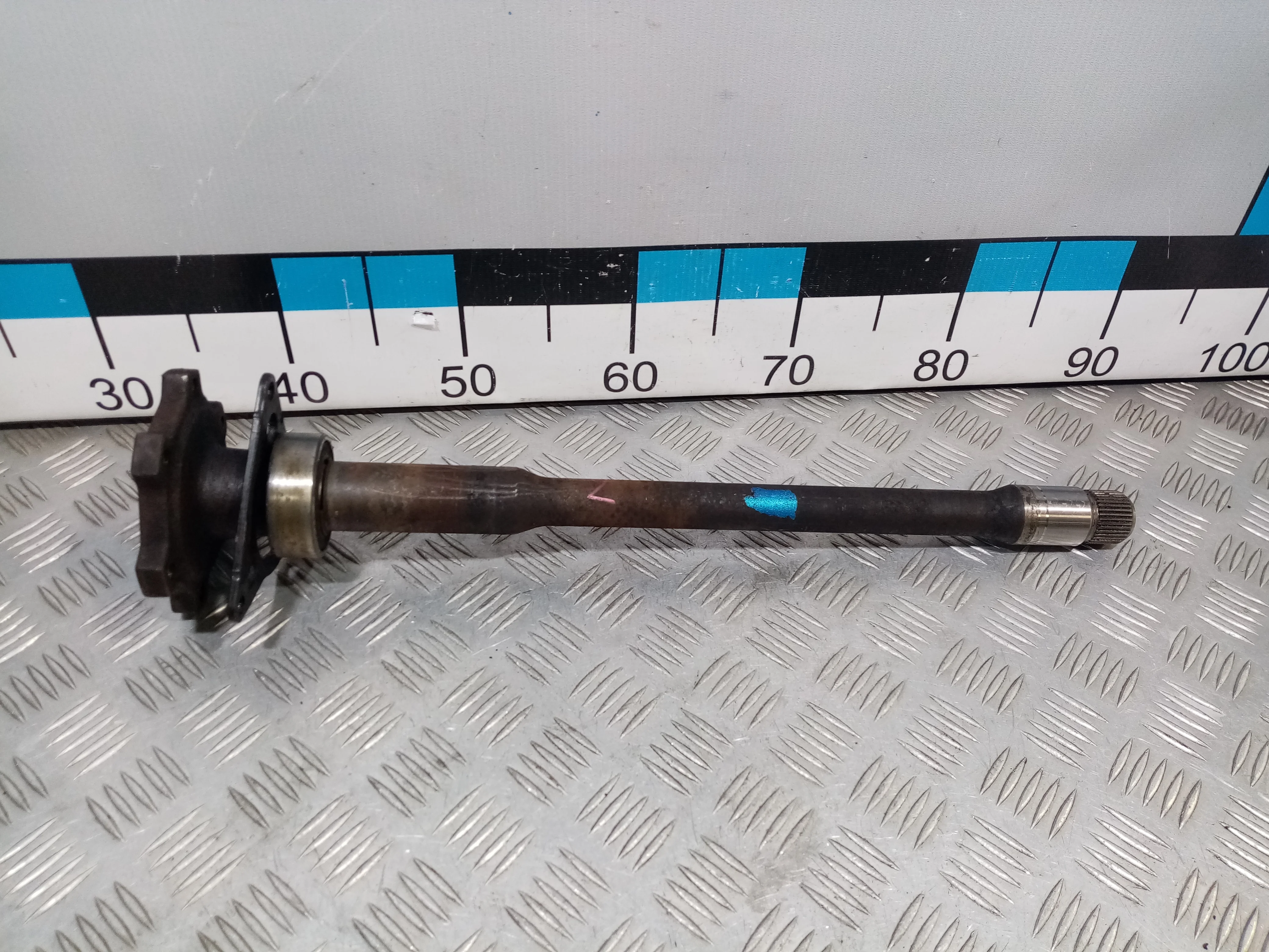 [Б/У] Вал промежуточный левый AUDI [Код: 00449724 ]