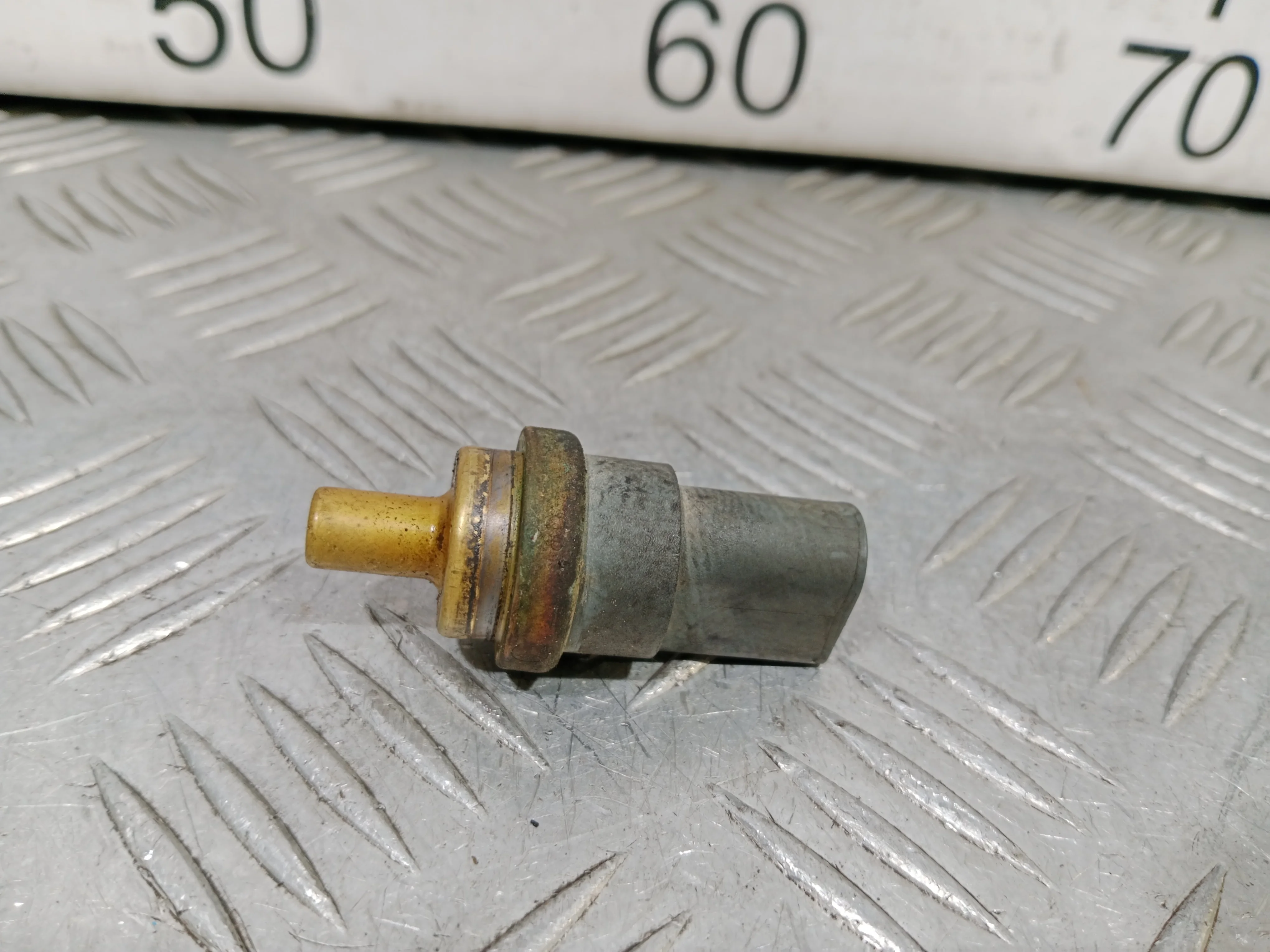 [Б/У] Датчик температуры охлаждающей жидкости [Код: 00438639 ]