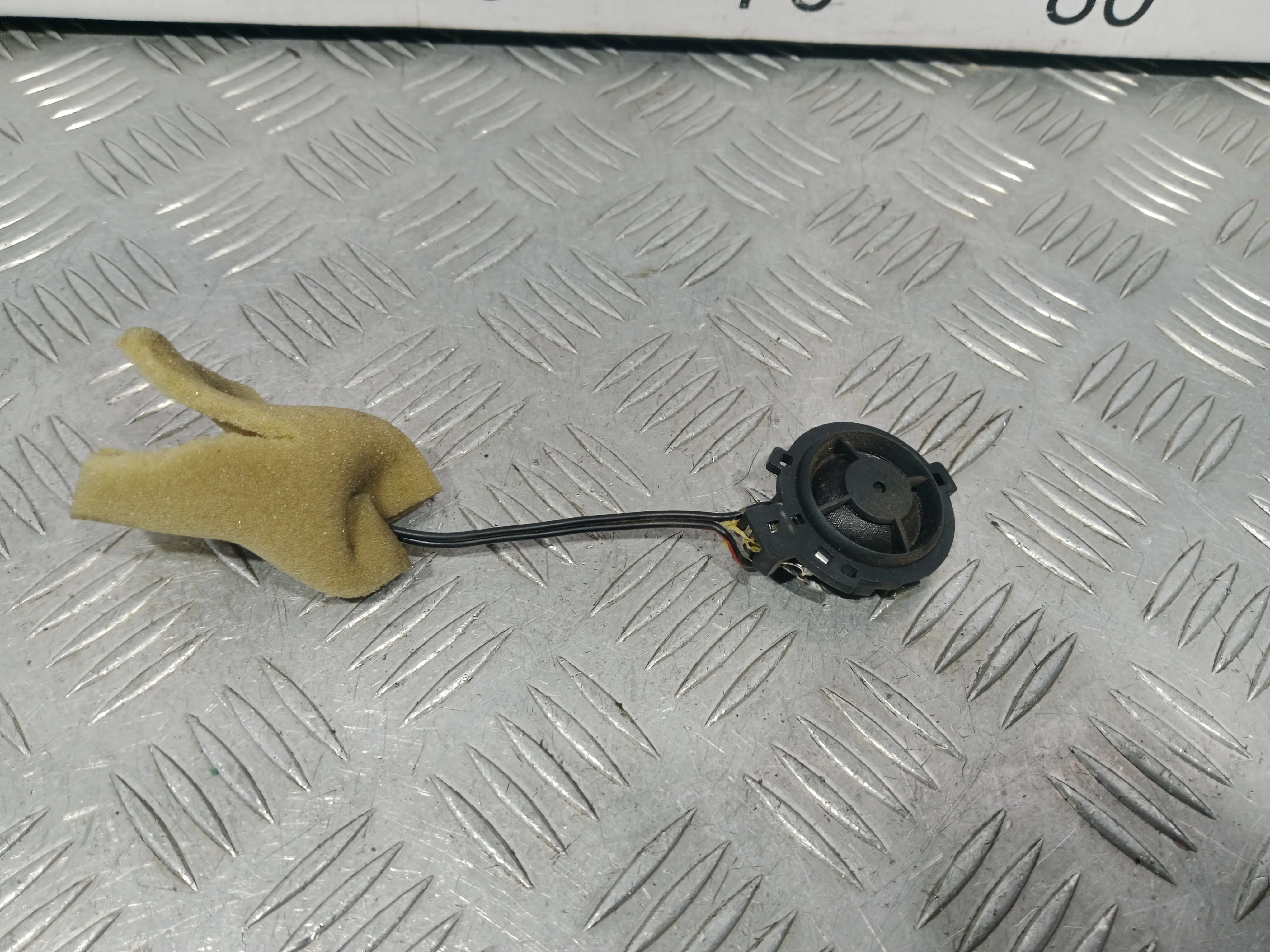 [Б/У] Динамик высокочастотный [Код: 00468692 ]