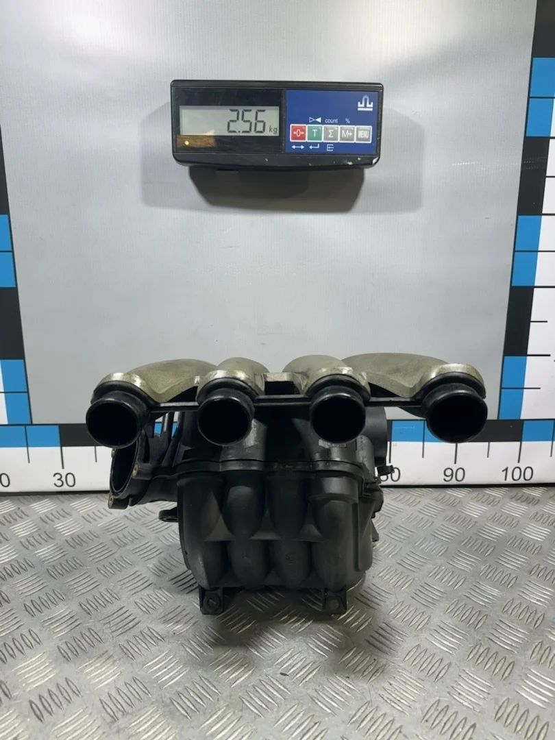 [Б/У] Коллектор впускной Audi A4/VW Passat B5 - номера на запчасти: 06B133210AJ; 2900308779; [Код: 00419270 ]