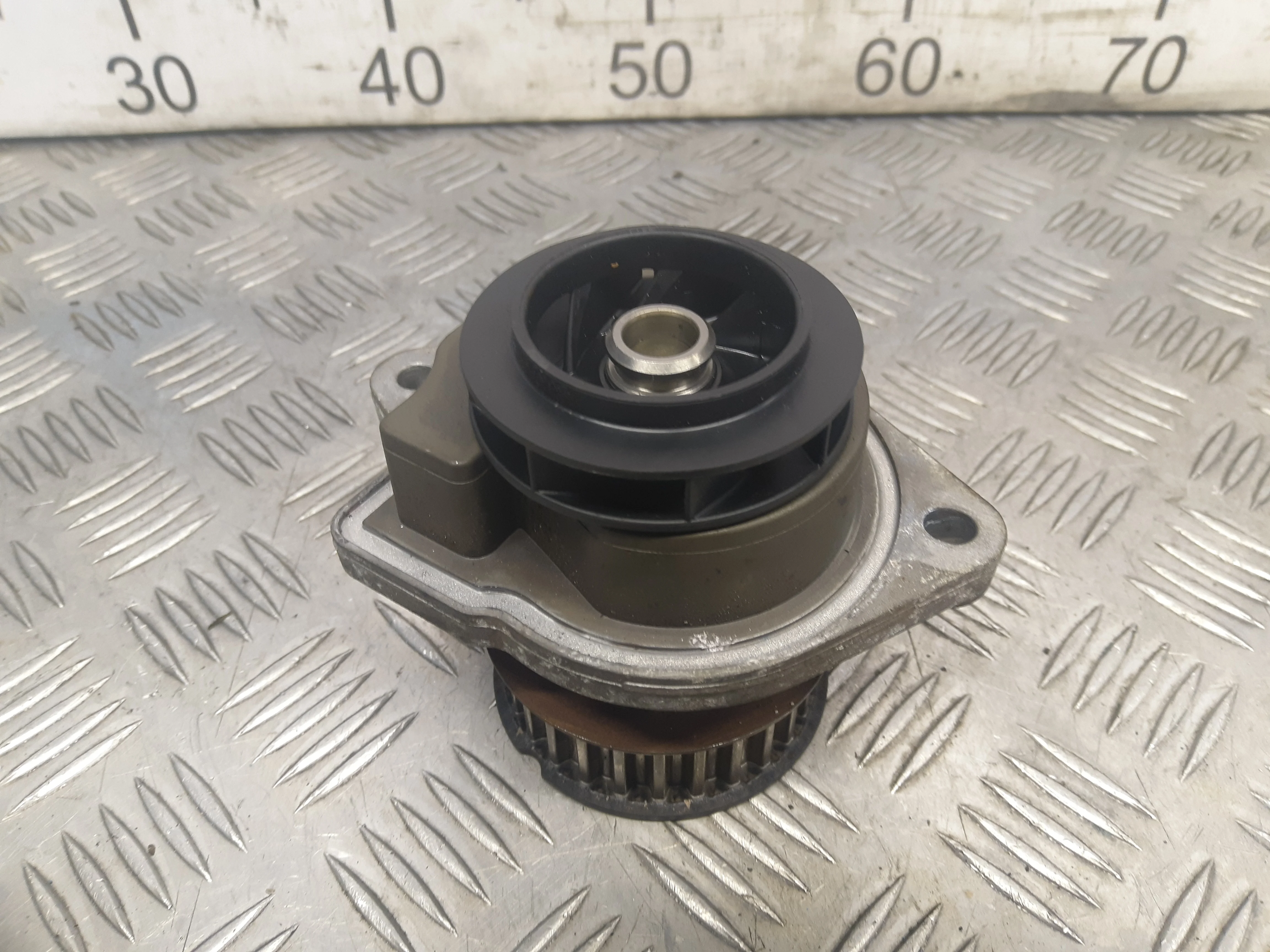 [Б/У] Насос водяной Skoda Seat VW [Код: 00321936 ]