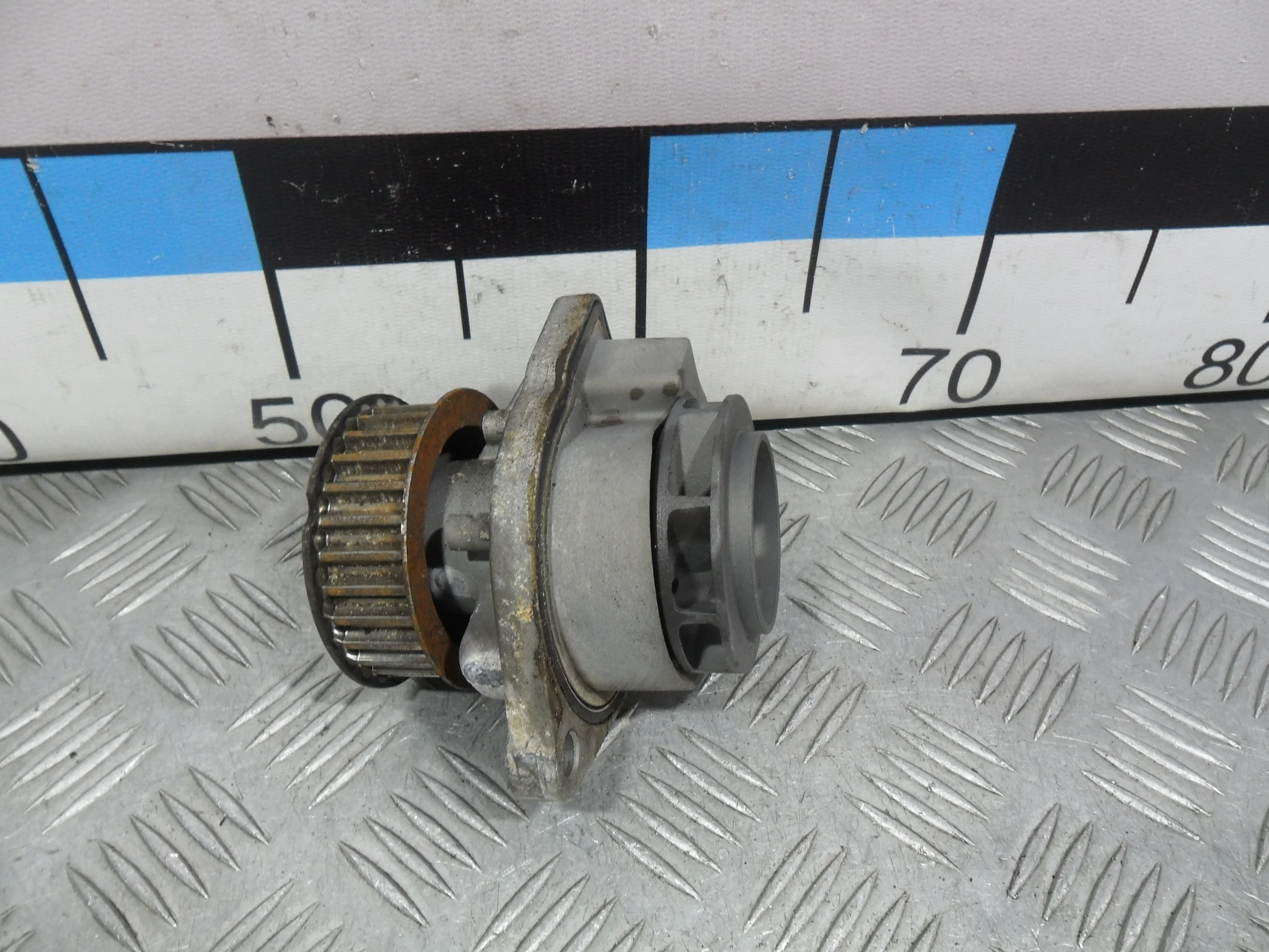 [Б/У] Насос водяной Skoda Seat VW [Код: 00383640 ]