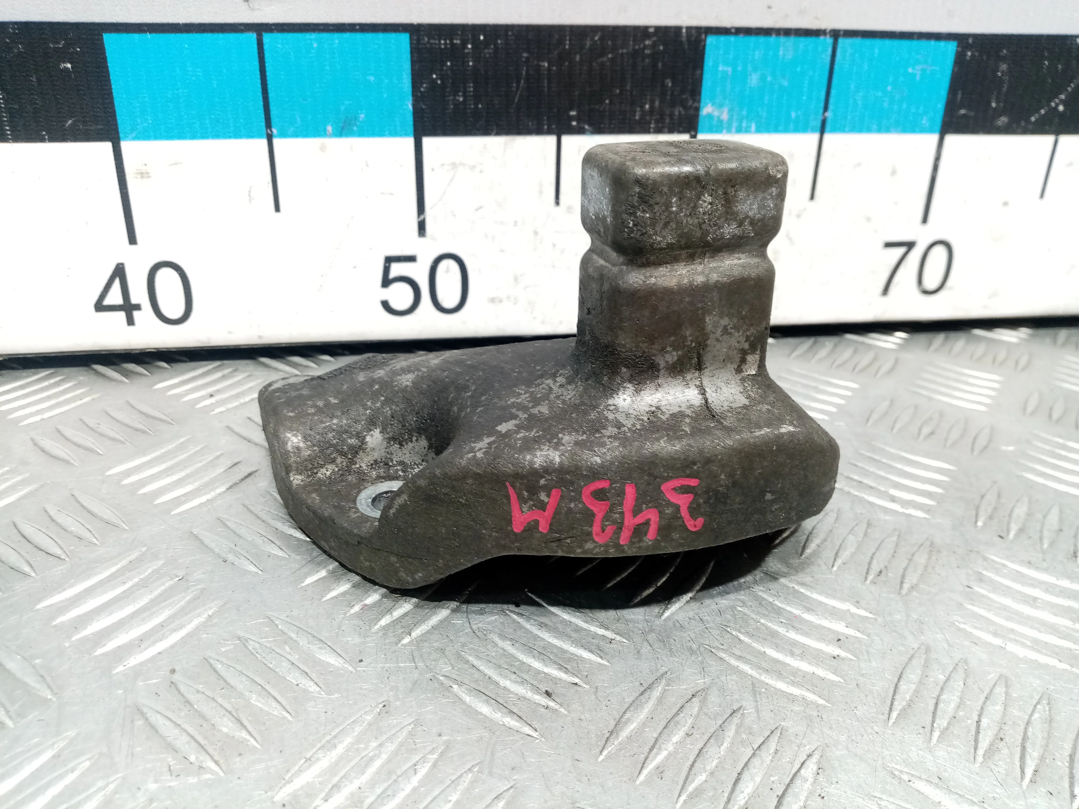 [Б/У] Опора двигателя передняя Audi A6 [Код: 00507257 ]