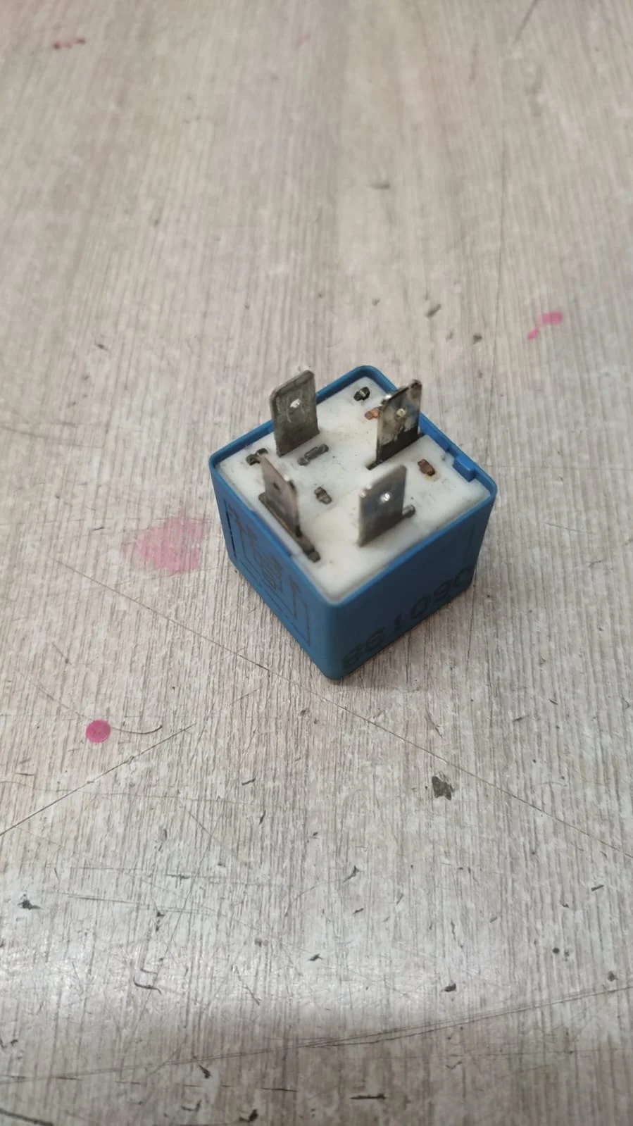 [Б/У] Реле 4 конт VAG № 373 [Код: 00329192 ]