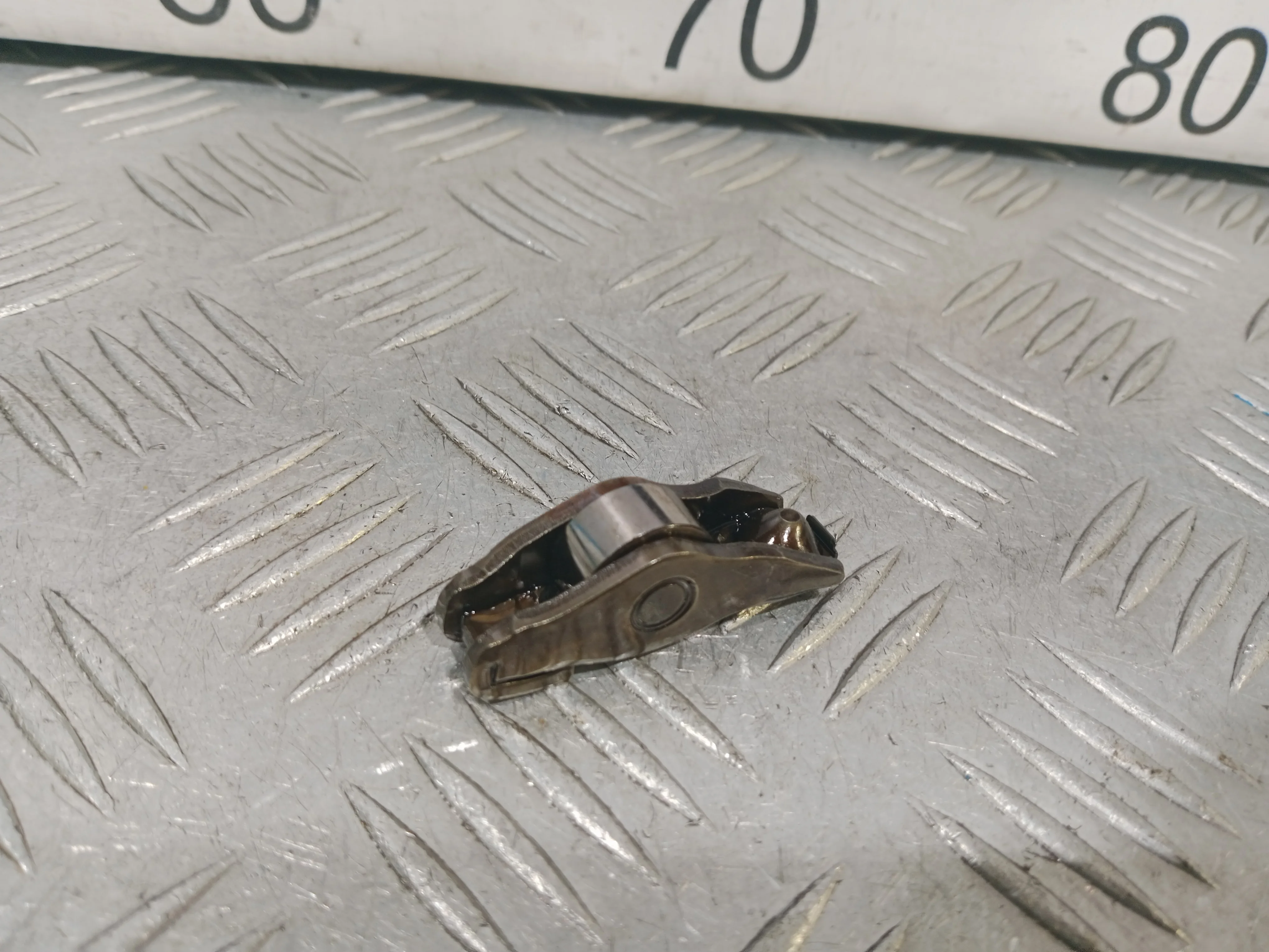 [Б/У] Рокер клапана VAG [Код: 00463477 ]