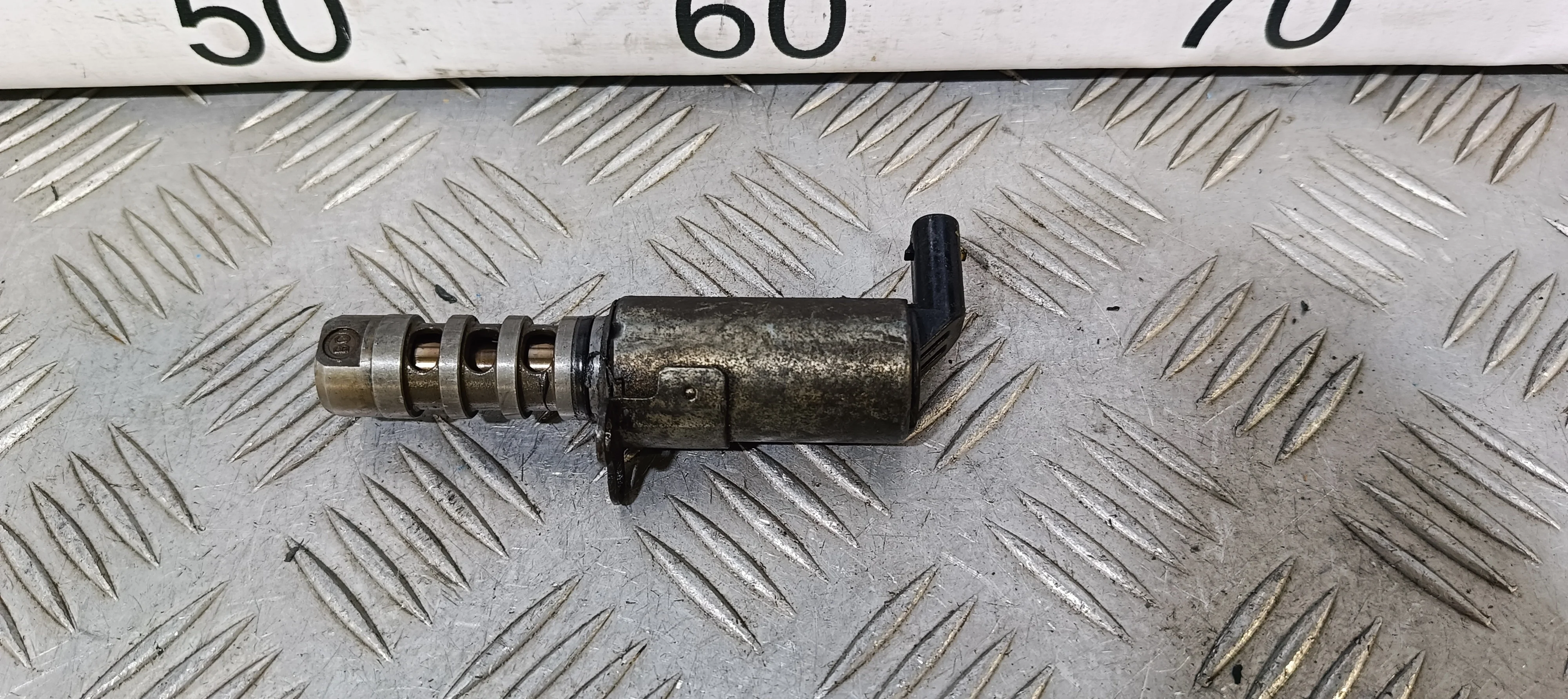 [Б/У] Управляющий Клапан Регулировки Распределительного Вала [Код: 00415657 ]