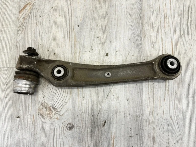 Рычаг подвески опорный Audi Q7 2015- 4M