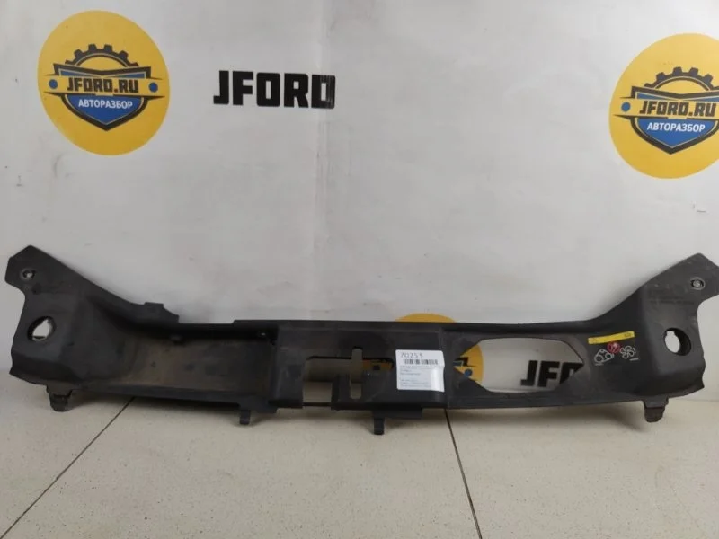 Дефлектор над радиатором Volvo V50 2012 MW84